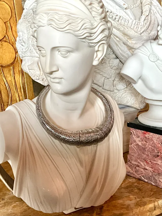 Vintage Silver Toned Coiled Metal Collar Necklace — additional photo 5