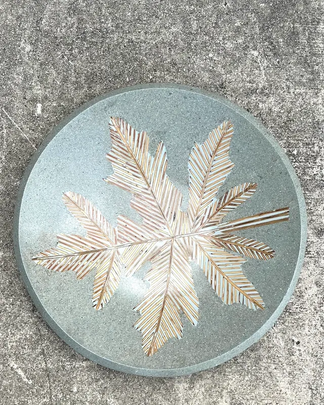 Vintage Monumental Leaf Motif Decorative Bowl — additional photo 4
