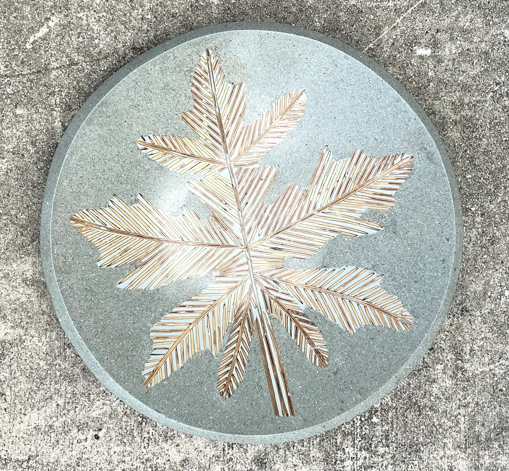 Vintage Monumental Leaf Motif Decorative Bowl — additional photo 7