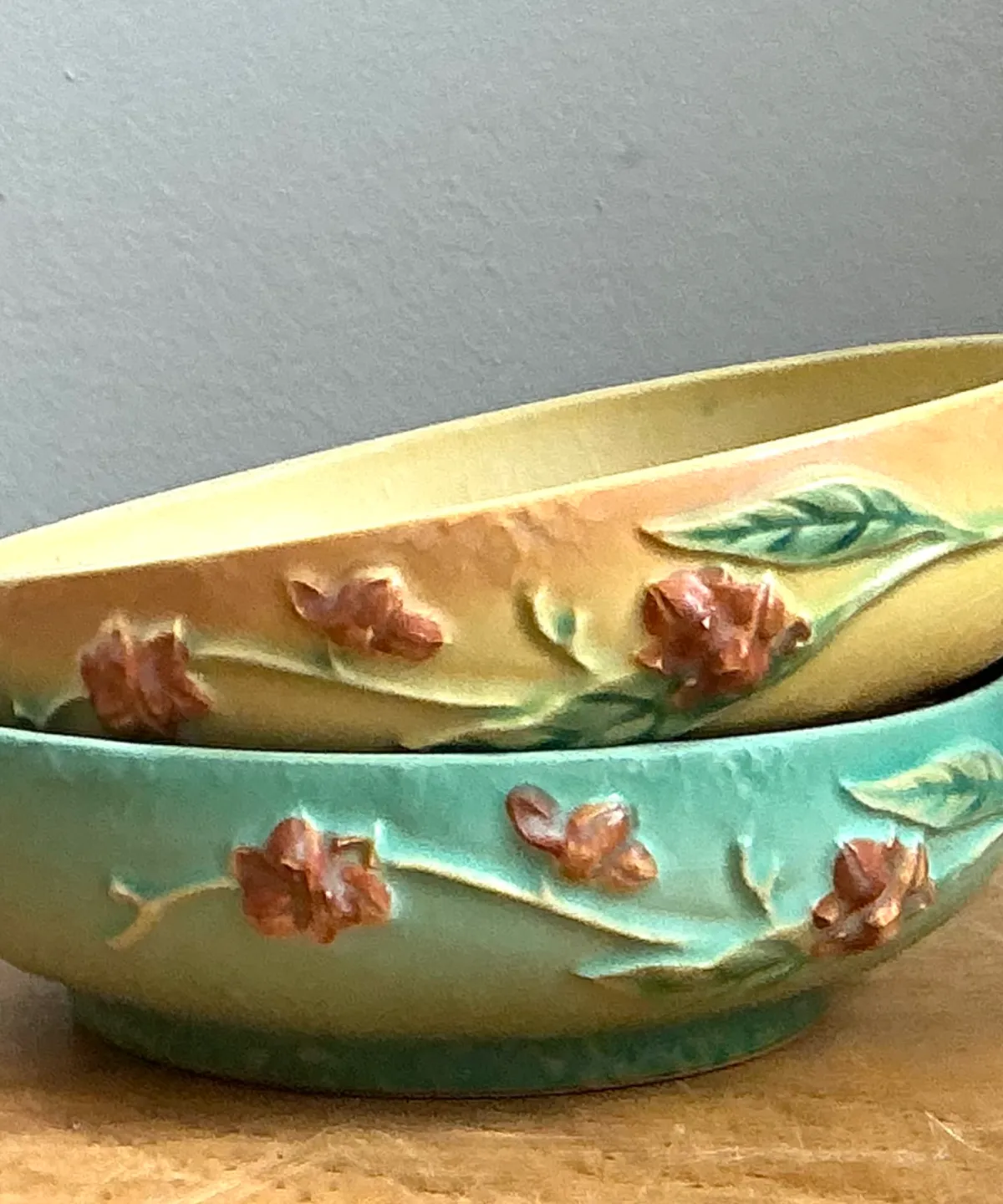 Vintage Roseville “Bittersweet” Floral Ceramic Bowls - Pair — additional photo 6