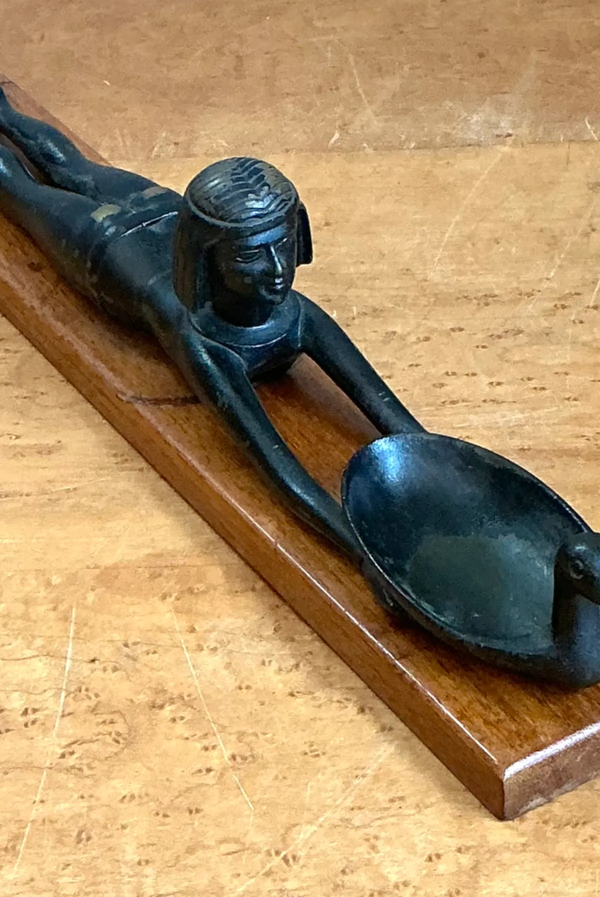 Vintage Metal Egyptian Figure on Wood Base — additional photo 4