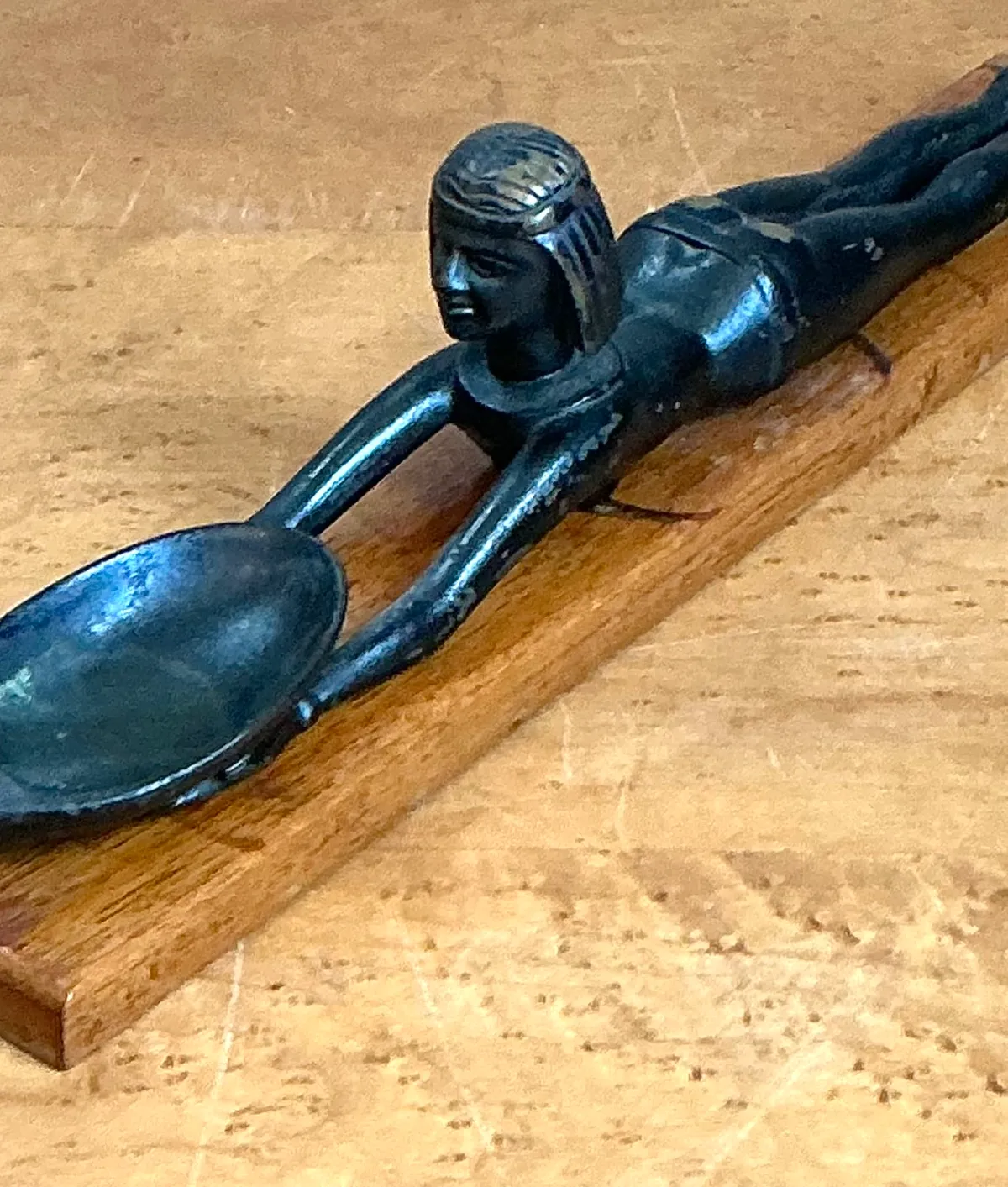 Vintage Metal Egyptian Figure on Wood Base — additional photo 5