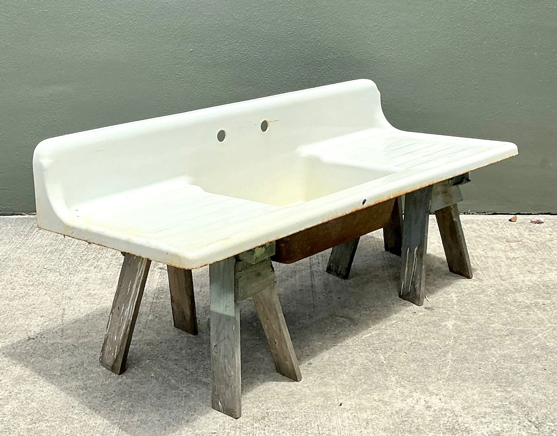 Vintage Porcelain Farmhouse Sink — additional photo 6