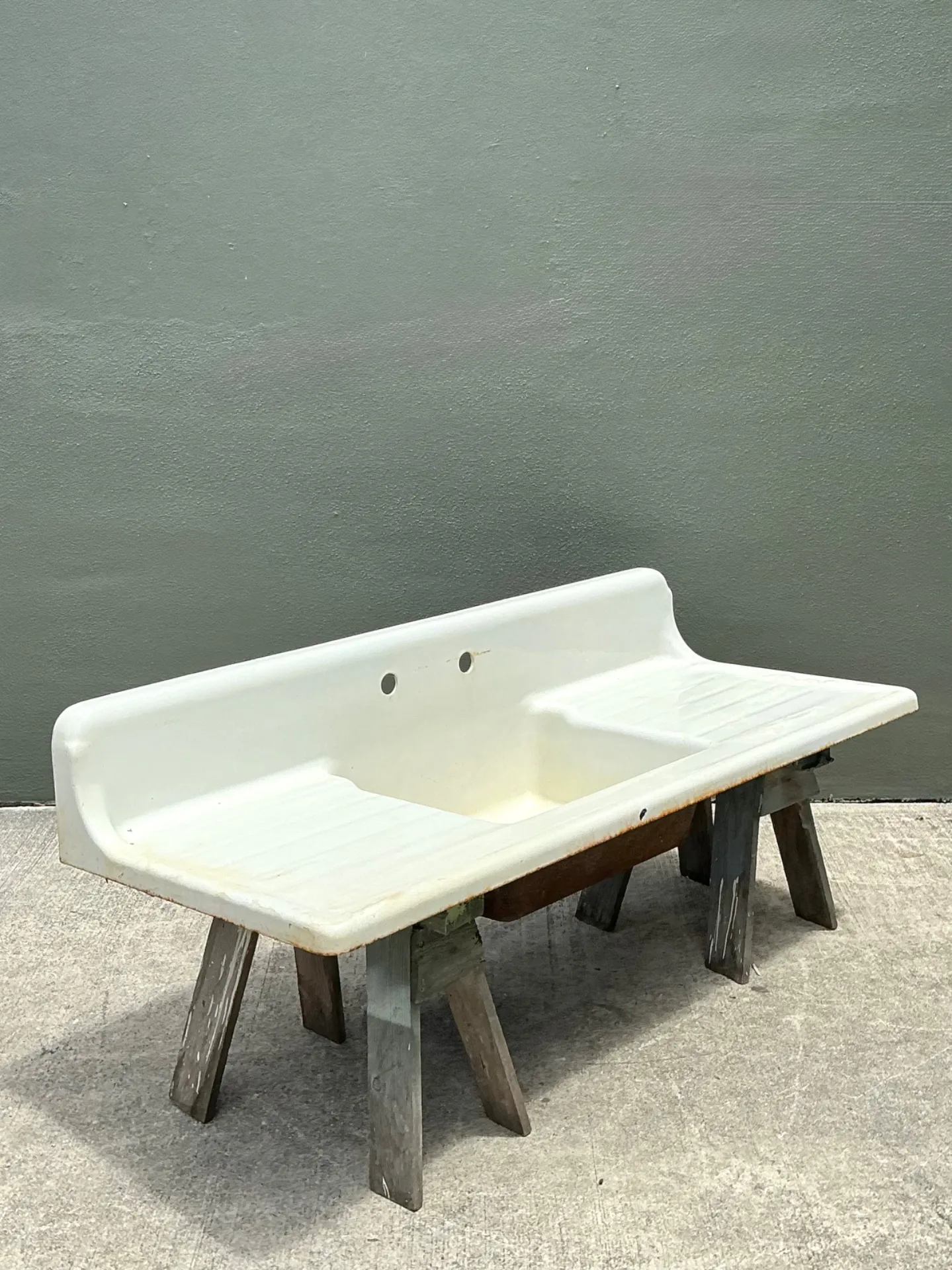 Vintage Porcelain Farmhouse Sink — additional photo 8