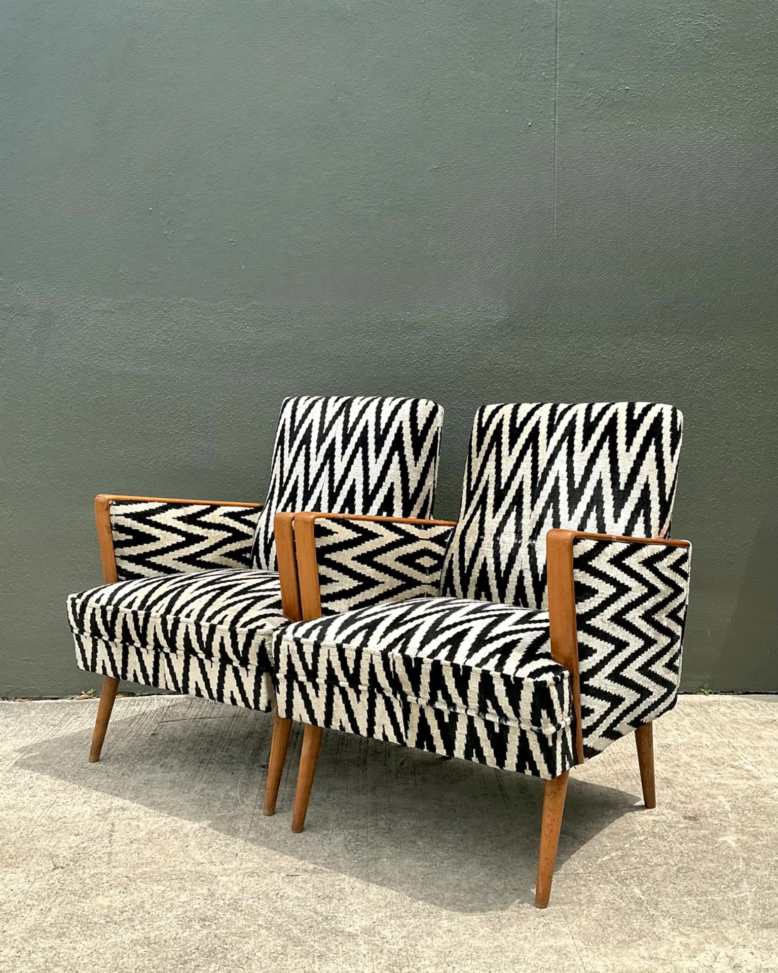 Vintage MCM Chevron Lounge Chairs - A Pair — additional photo 8