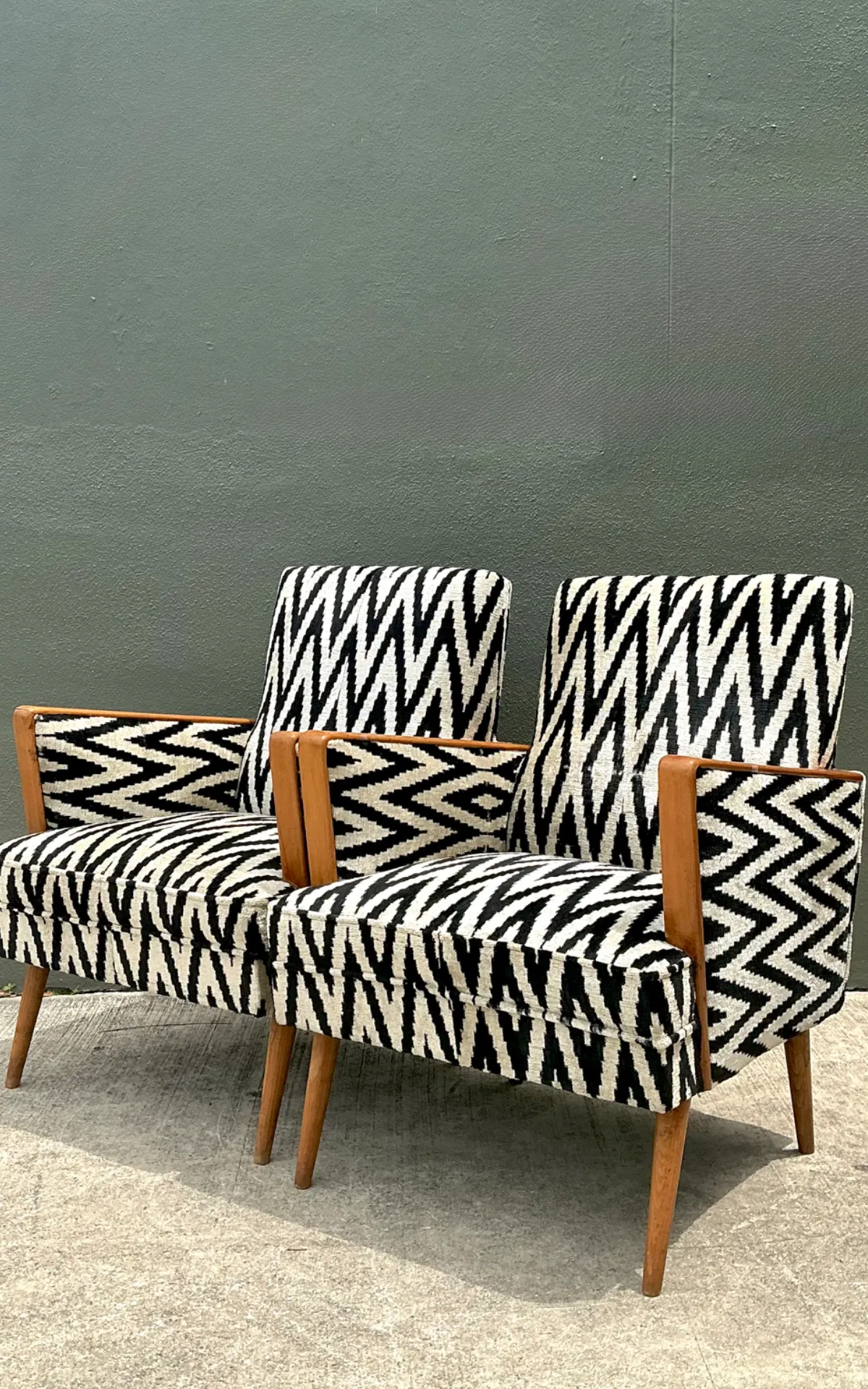 Vintage MCM Chevron Lounge Chairs - A Pair — additional photo 8