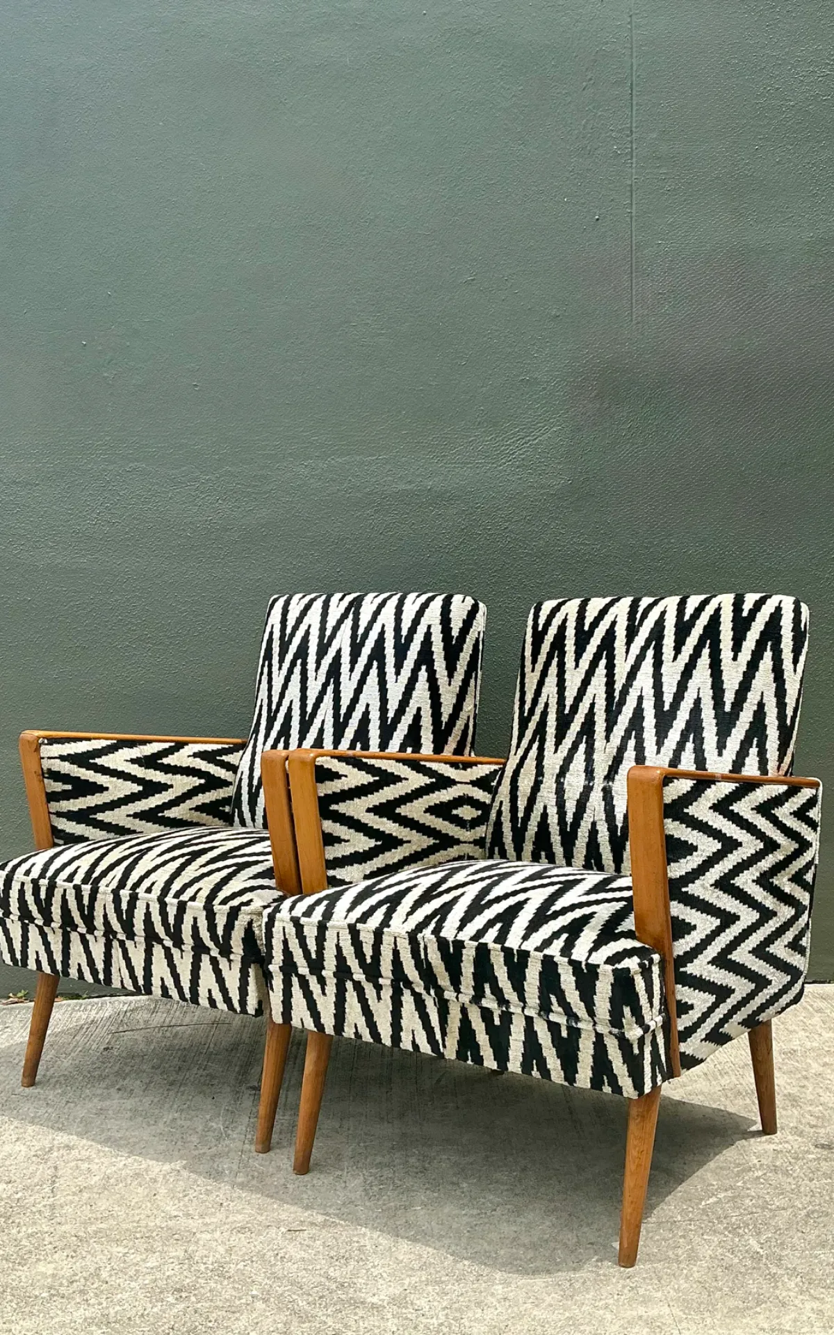 Vintage MCM Chevron Lounge Chairs - A Pair — additional photo 6