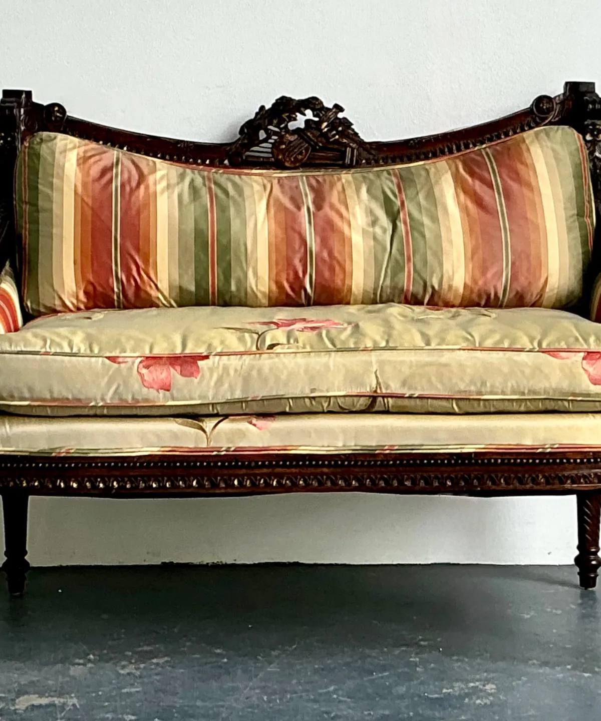 Vintage Louis XVI Carved Canape Settee — additional photo 7
