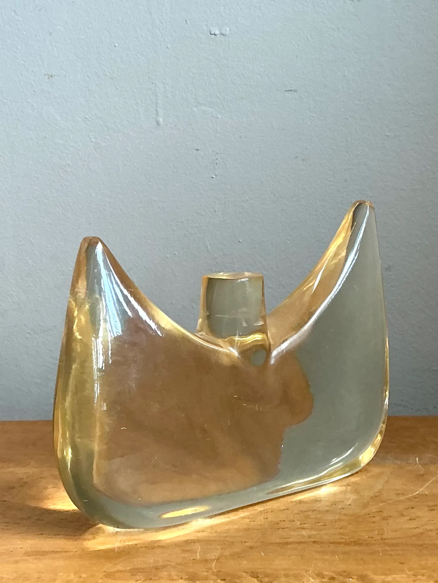 Vintage Lucite Abstract Sculpture — additional photo 7