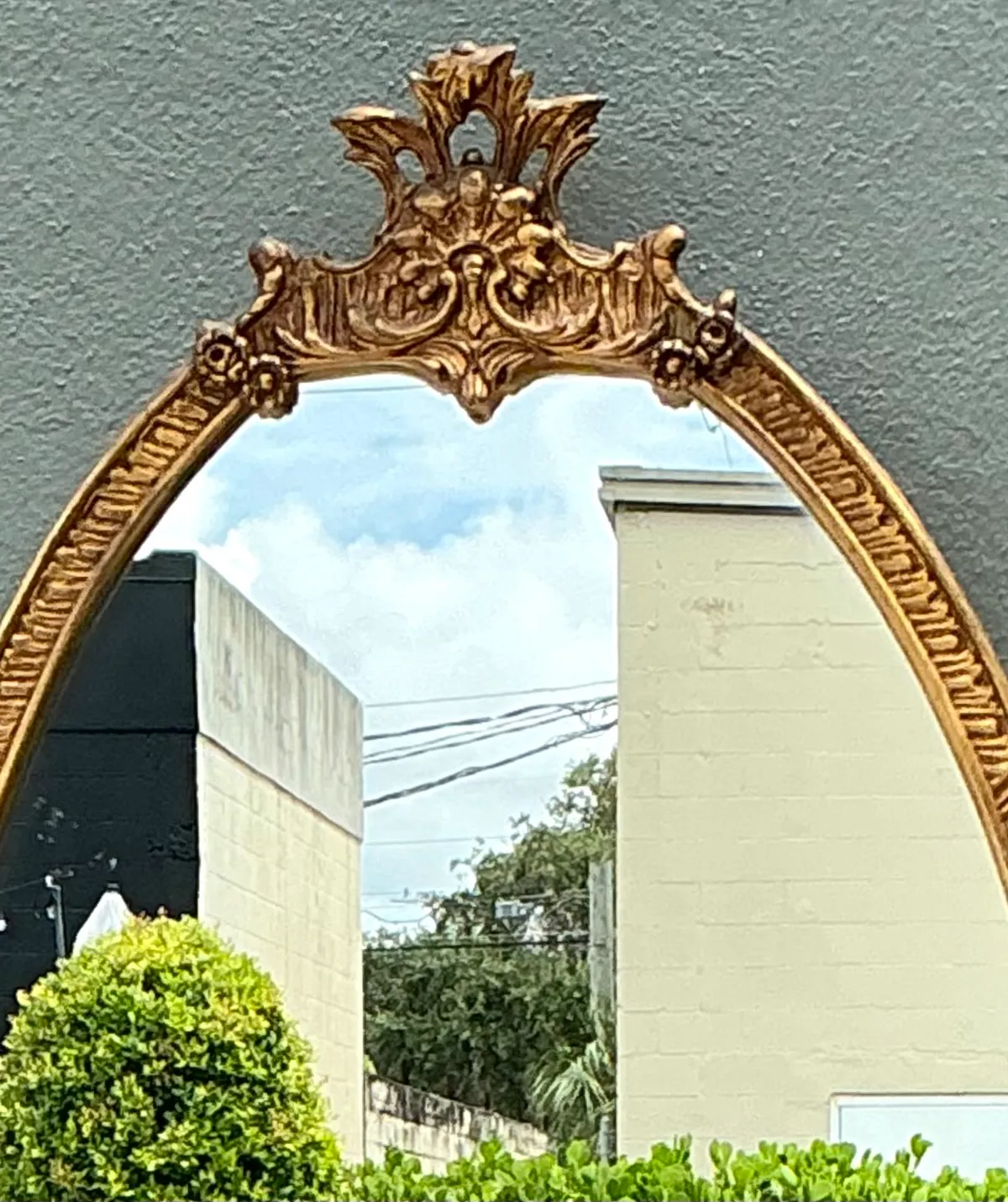 Vintage Rococo Style Gold Frame Mirror — additional photo 4