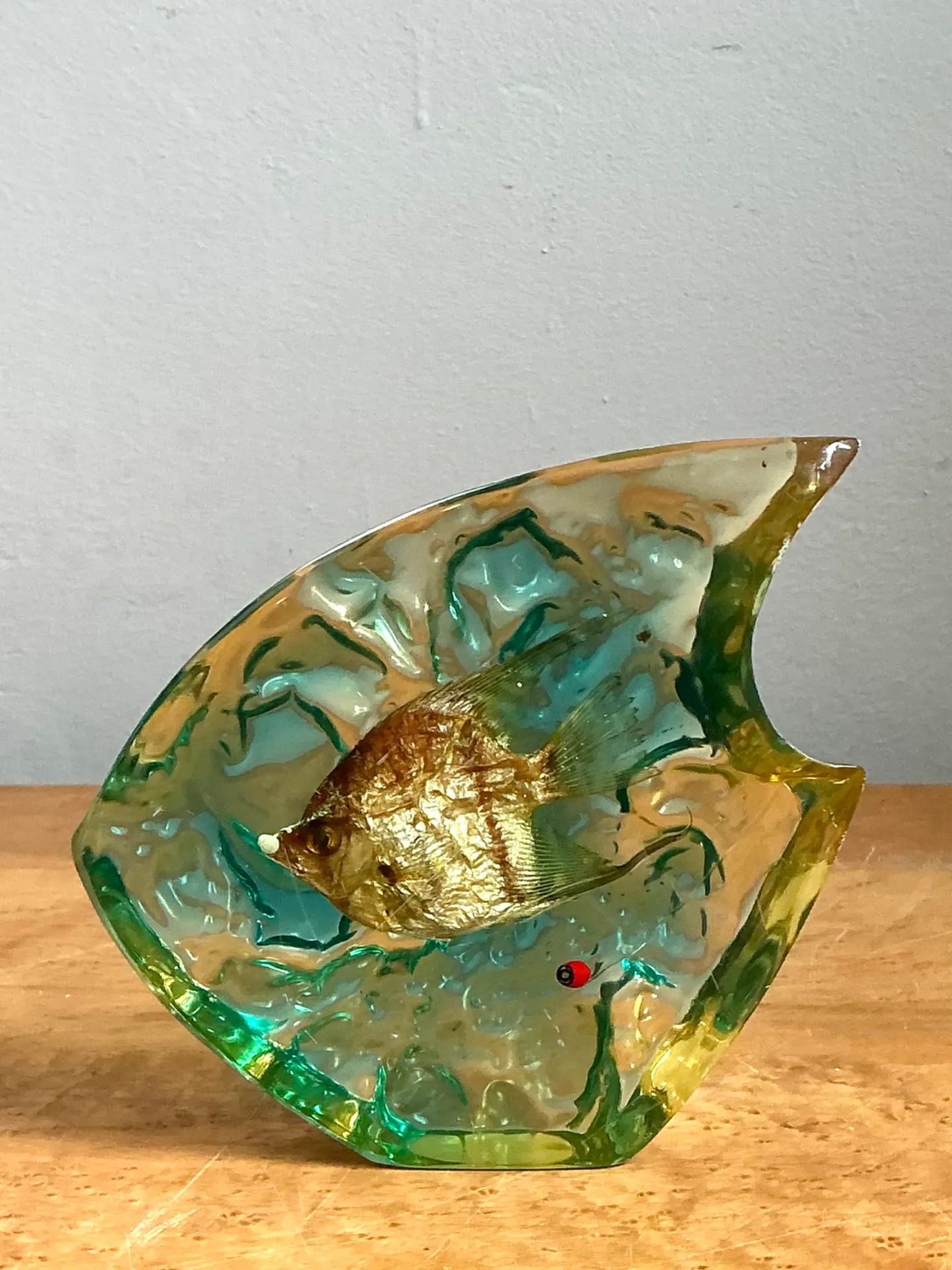 Vintage Italian Lucite Fish Sculpture — additional photo 7