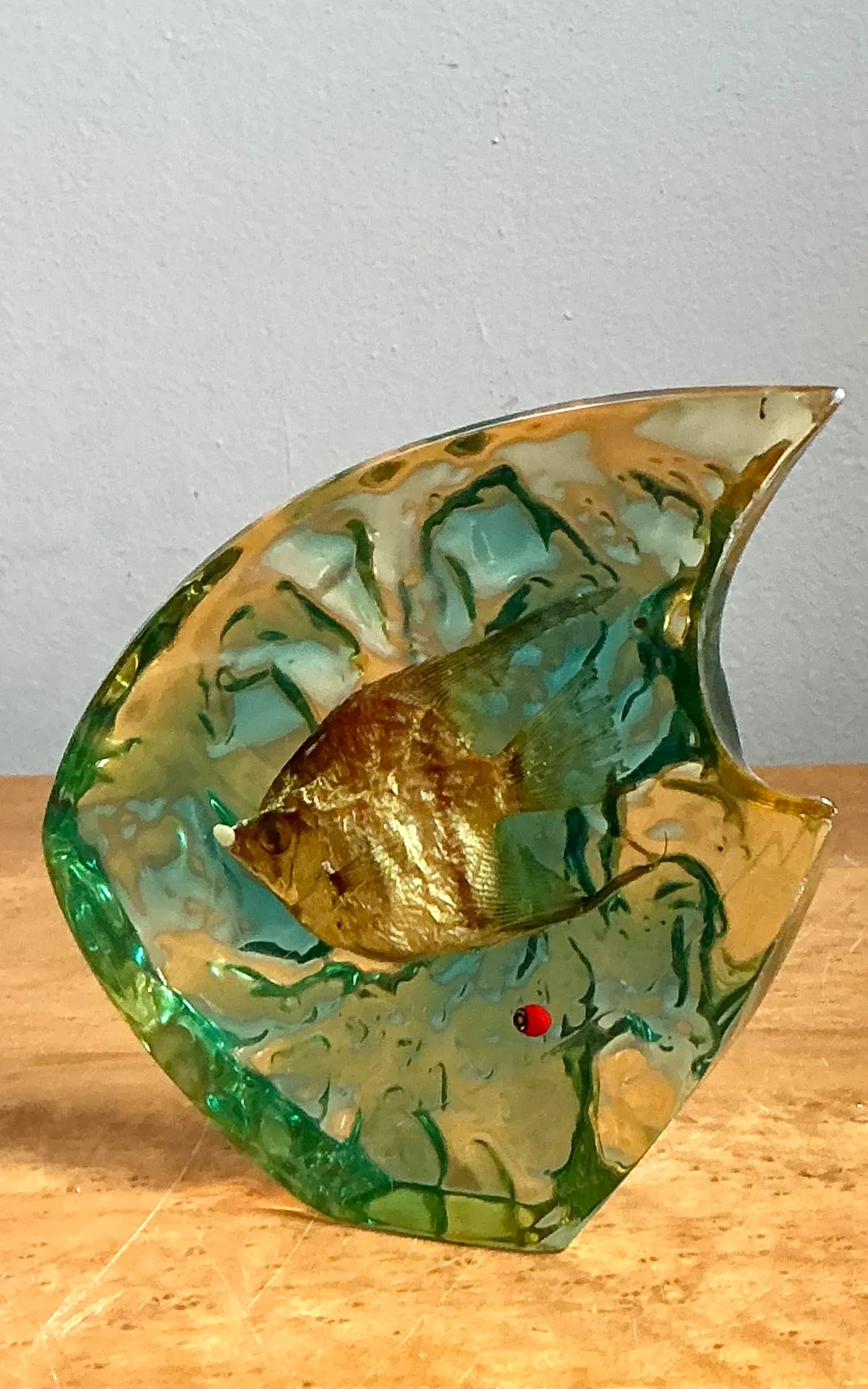 Vintage Italian Lucite Fish Sculpture — additional photo 4