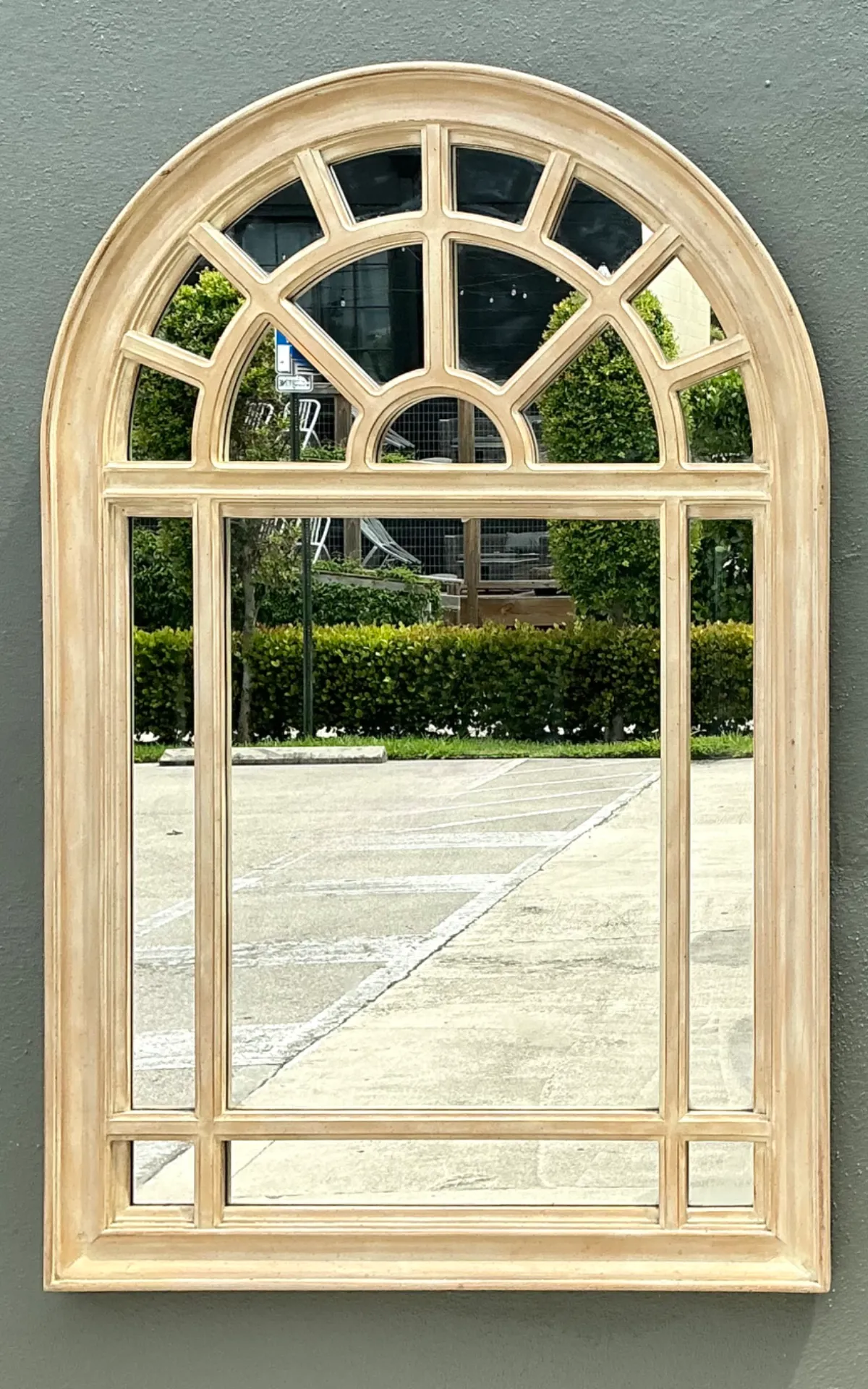 Vintage Arched Wood and Mirrored Glass Mirror — additional photo 4