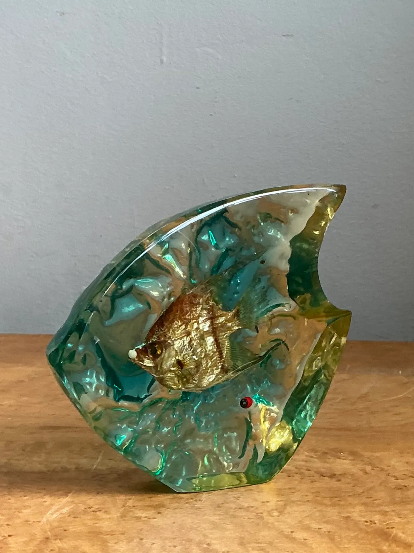 Vintage Italian Lucite Fish Sculpture — additional photo 6