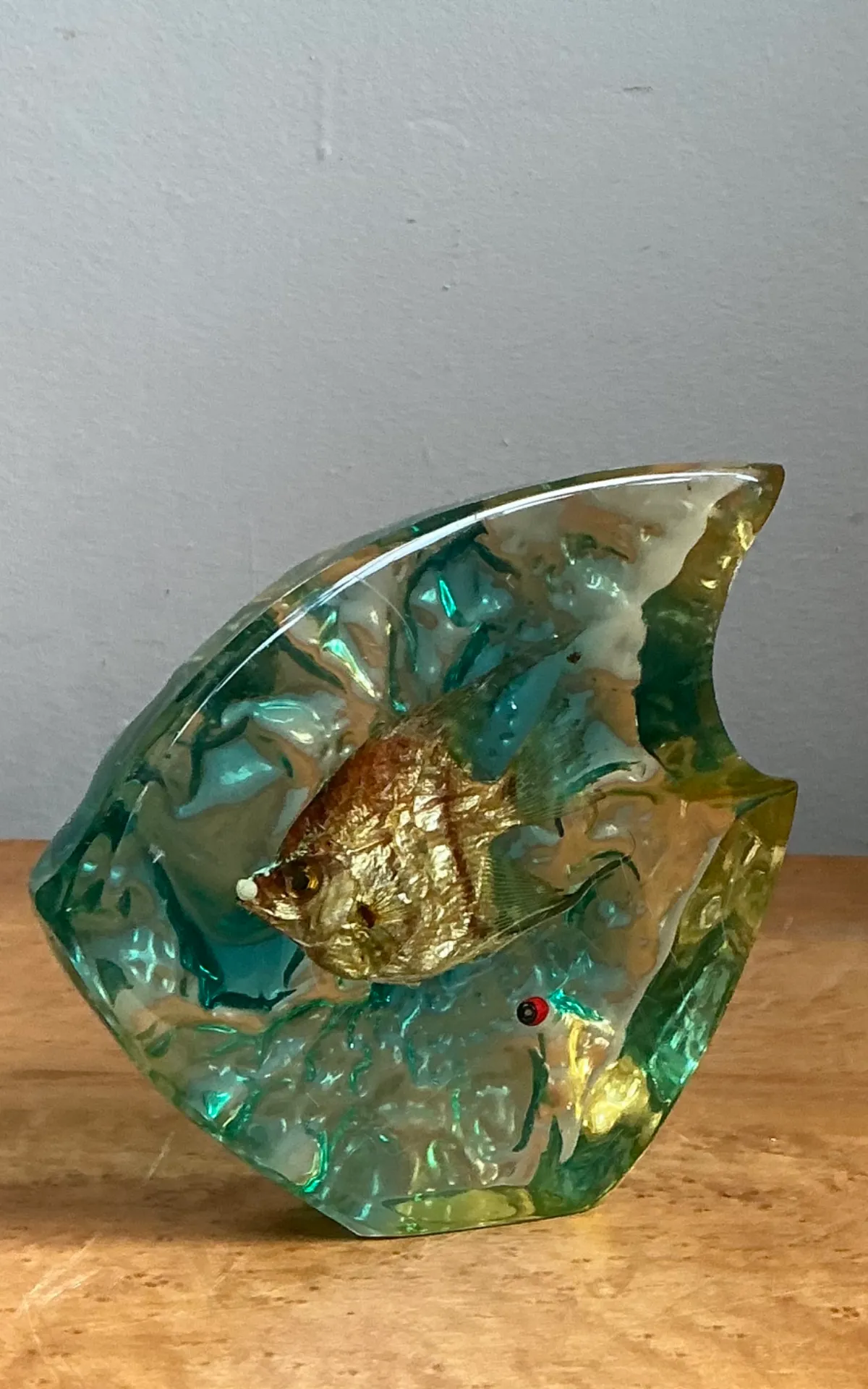 Vintage Italian Lucite Fish Sculpture — additional photo 6