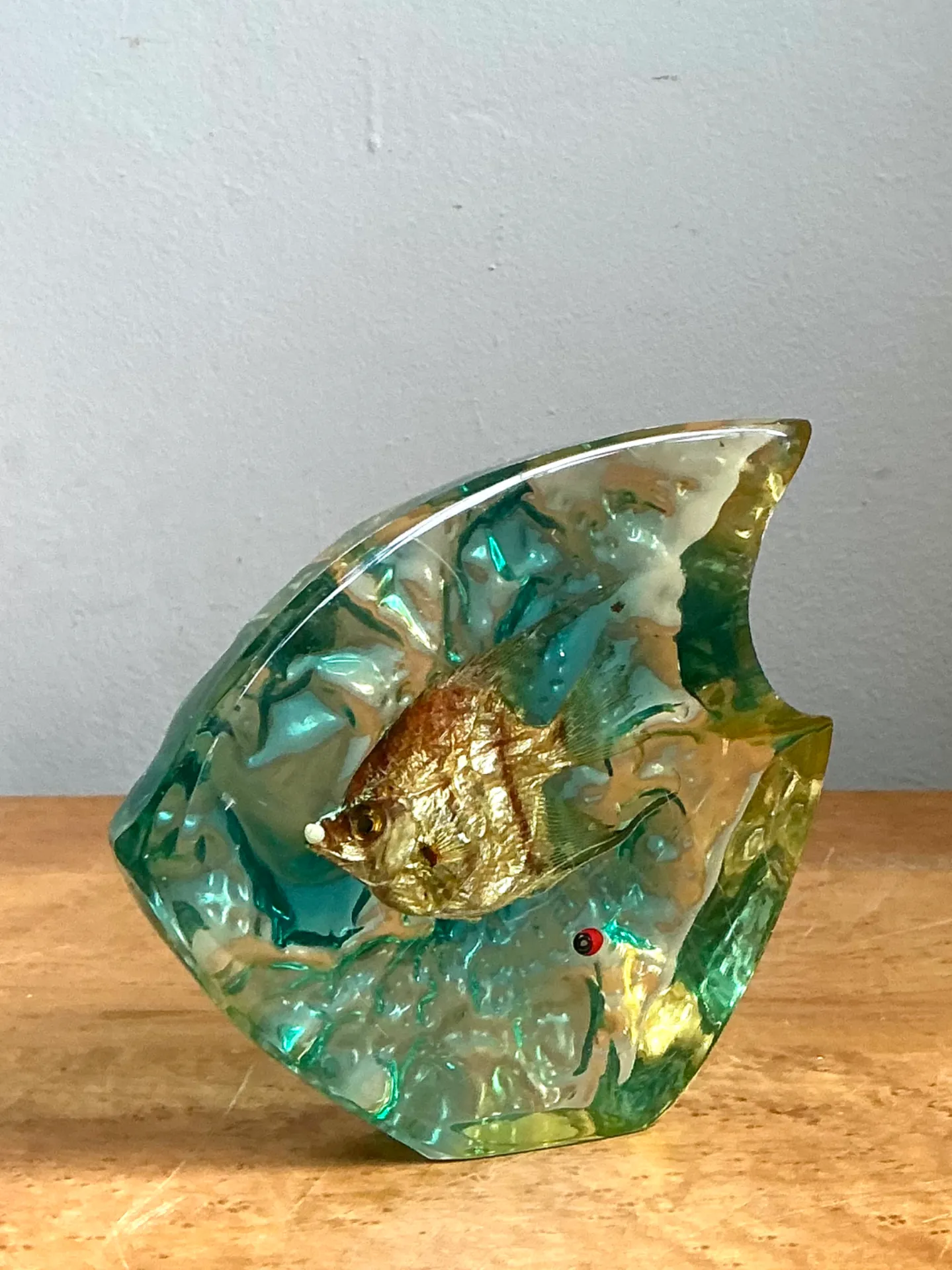 Vintage Italian Lucite Fish Sculpture — additional photo 5