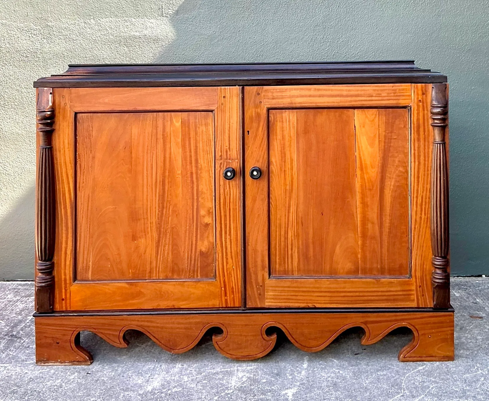 Vintage Double Door Column Sideboard — additional photo 5