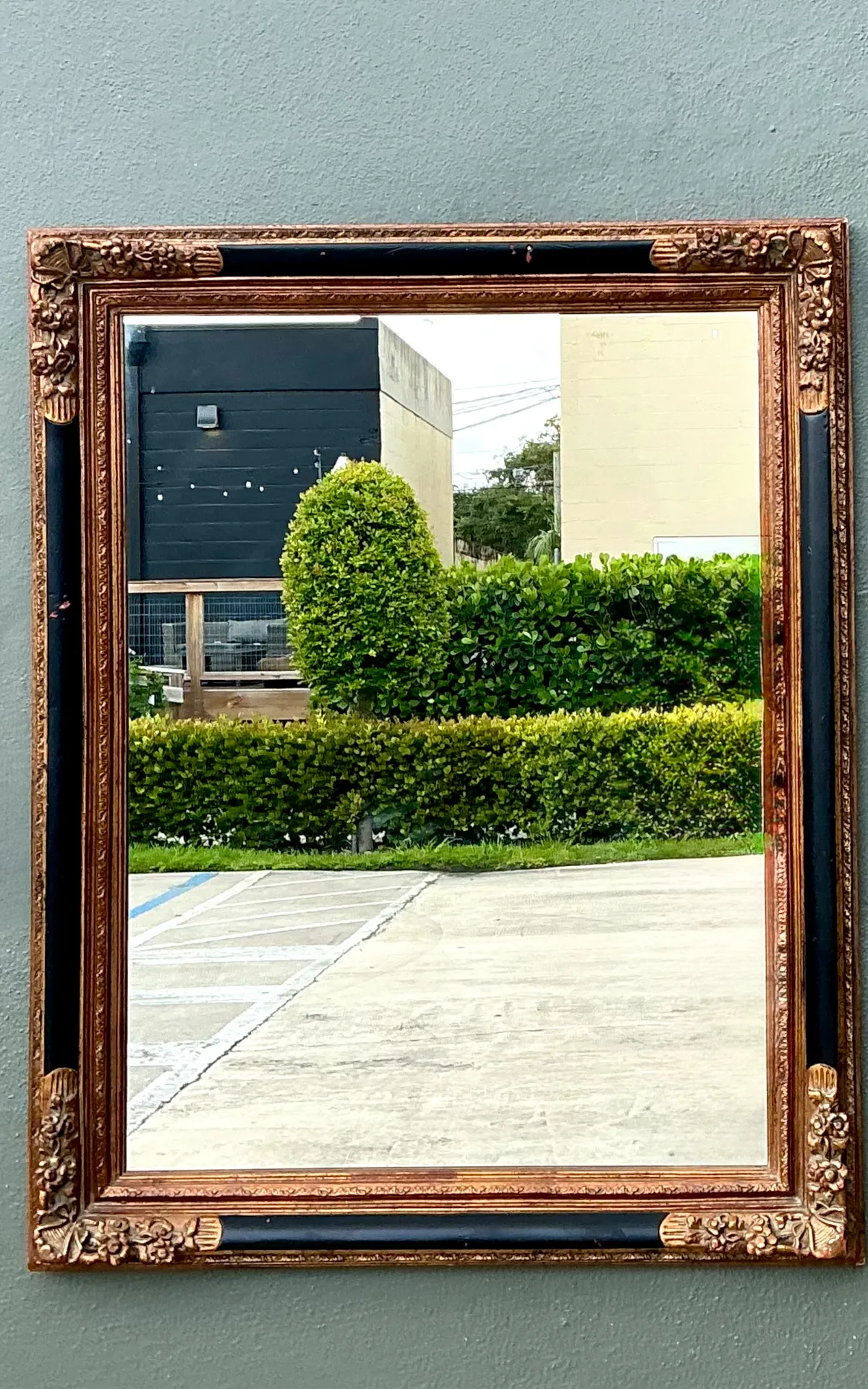 Vintage Ornate Gold and Black Frame Mirror — additional photo 8