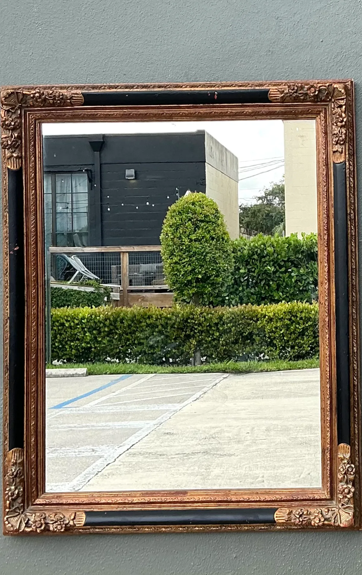 Vintage Ornate Gold and Black Frame Mirror — additional photo 4