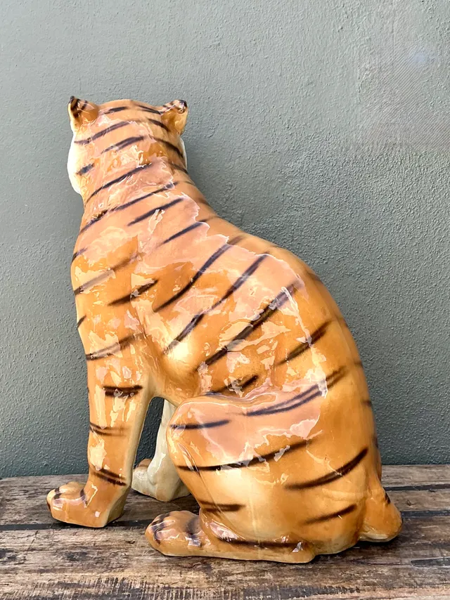 Vintage Italian Ceramic Tiger Statue — additional photo 1
