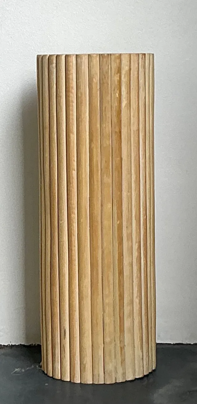 Vintage Ribbed Wood And Rattan Small Pedestal — additional photo 3