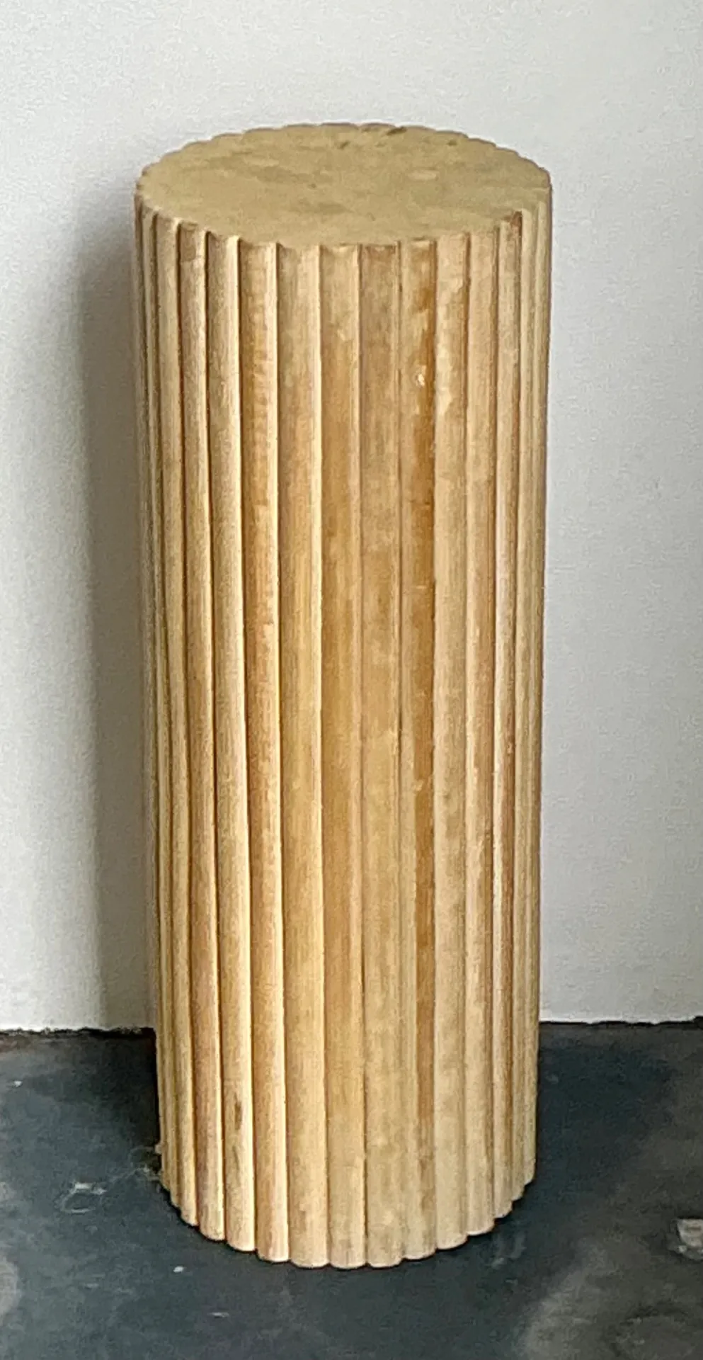 Vintage Ribbed Wood And Rattan Small Pedestal — additional photo 8