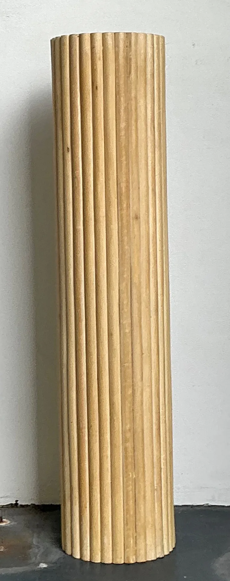 Vintage Ribbed Wood And Rattan Large Pedestal — additional photo 4