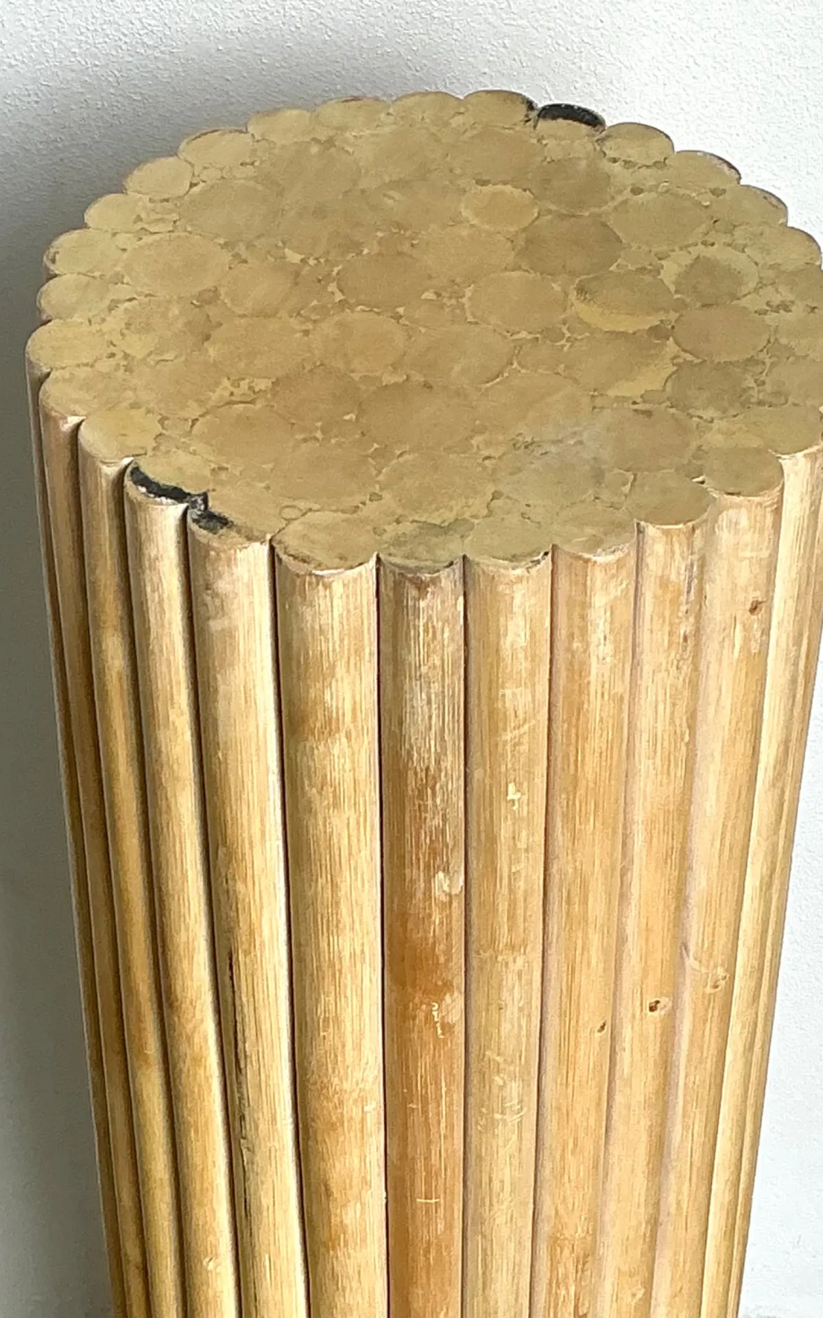 Vintage Ribbed Wood And Rattan Medium Pedestal — additional photo 2