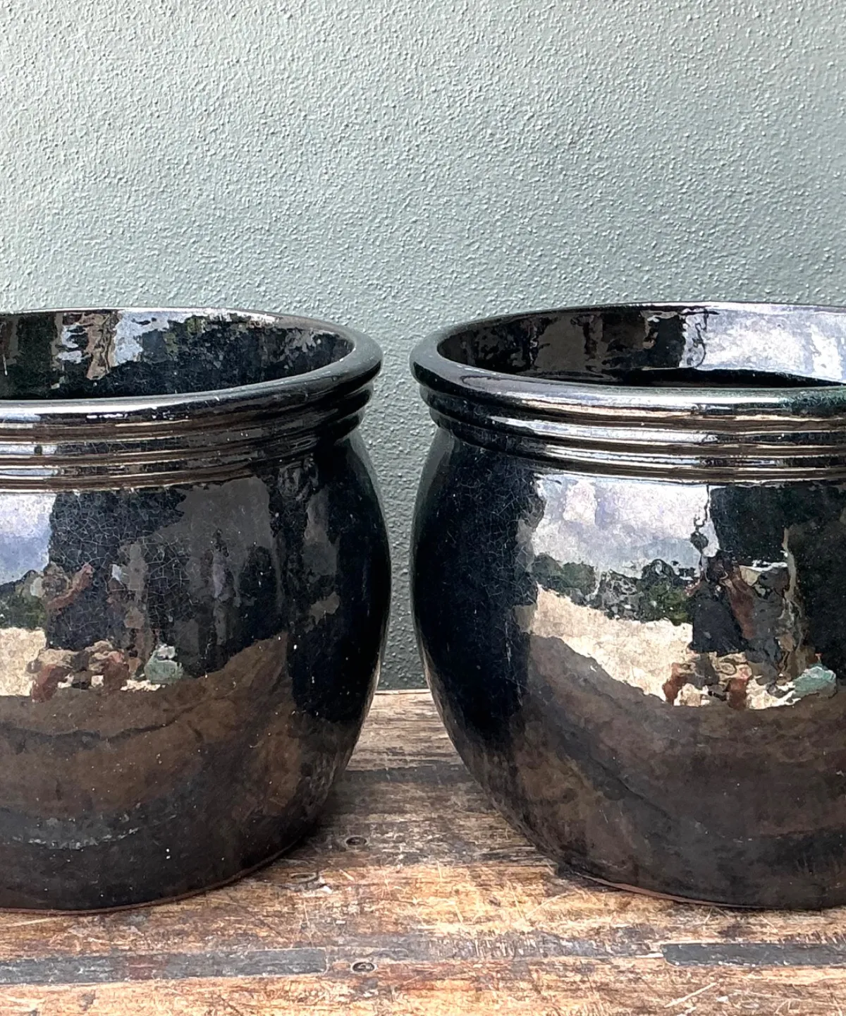 Vintage Ceramic Planters in Black Over Green Glaze - Set of 2 — additional photo 8