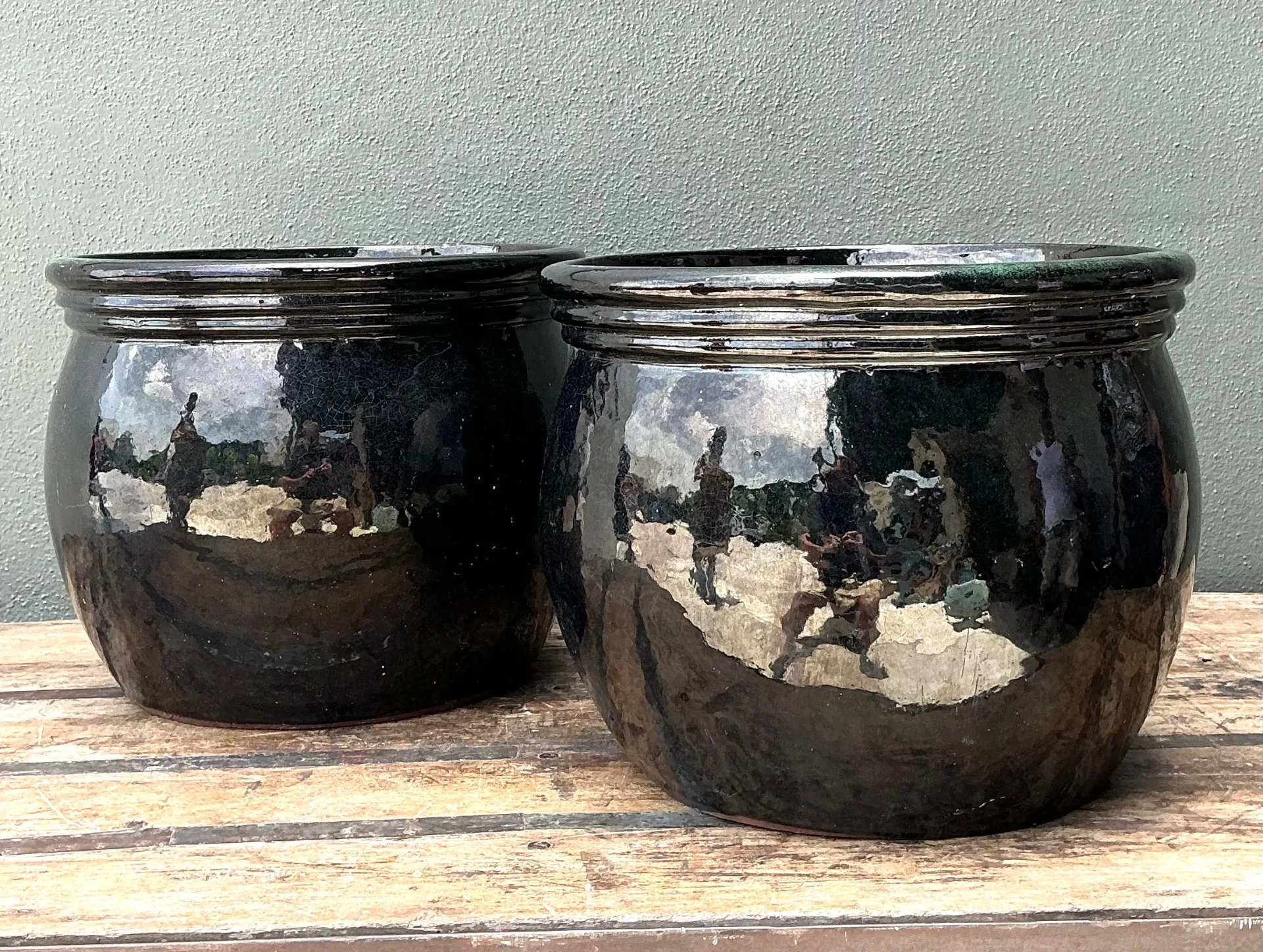 Vintage Ceramic Planters in Black Over Green Glaze - Set of 2 — additional photo 3
