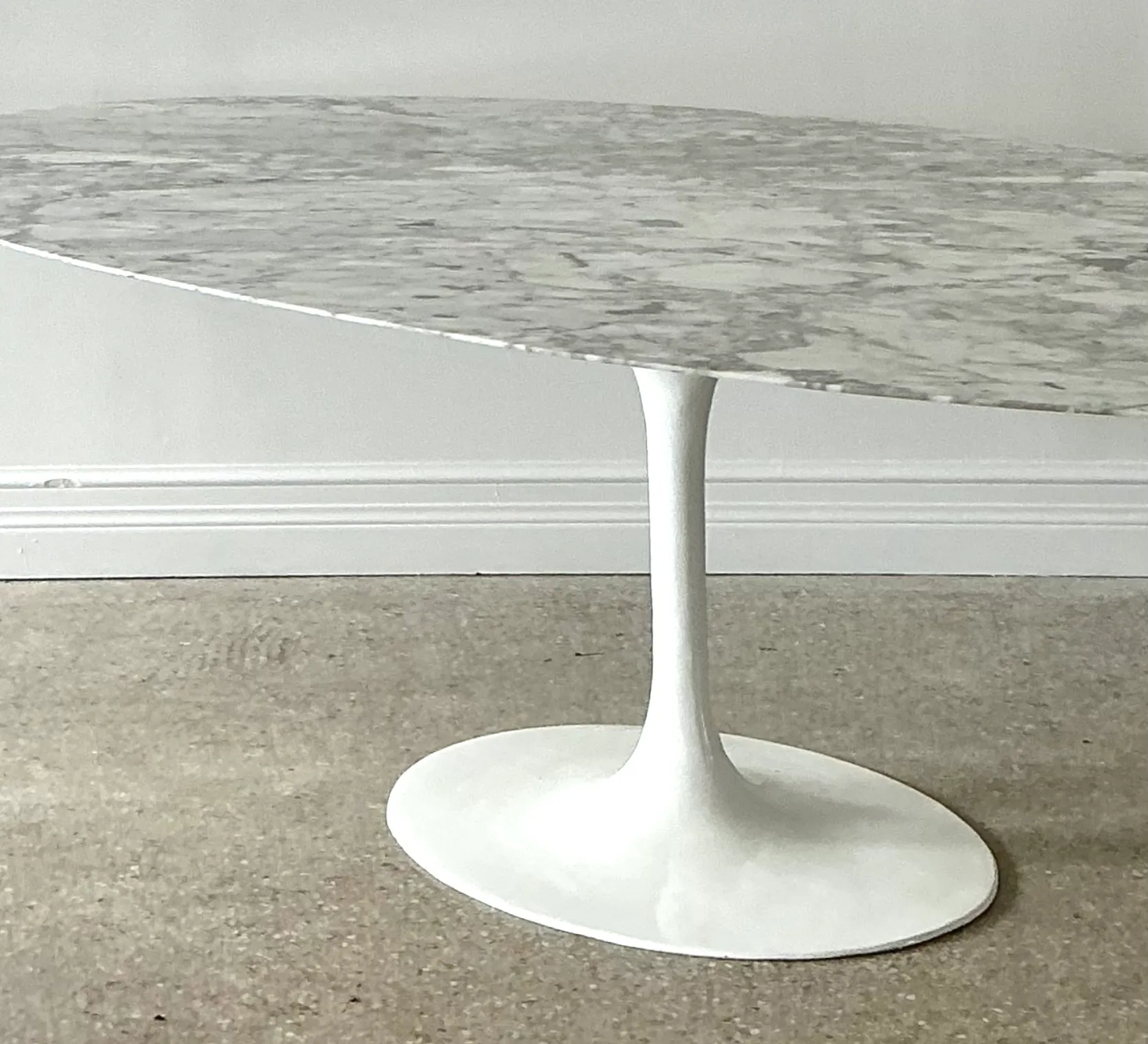 Vintage Marble Tulip Dining Table After Sarrinen — additional photo 1