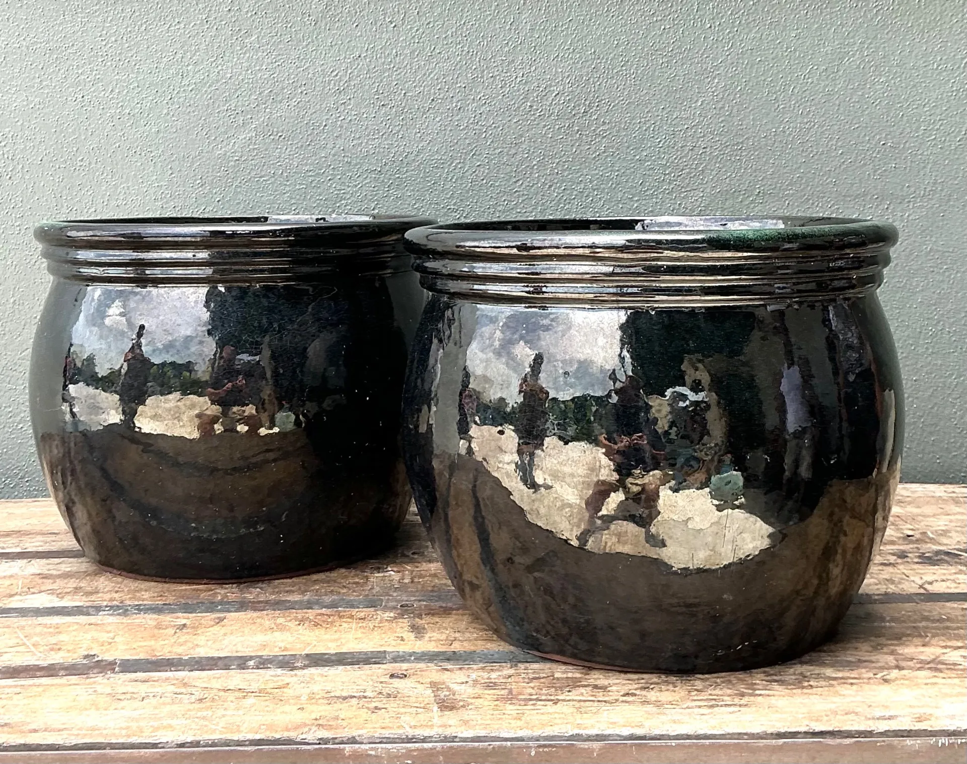 Vintage Ceramic Planters in Black Over Green Glaze - Set of 2 — additional photo 5