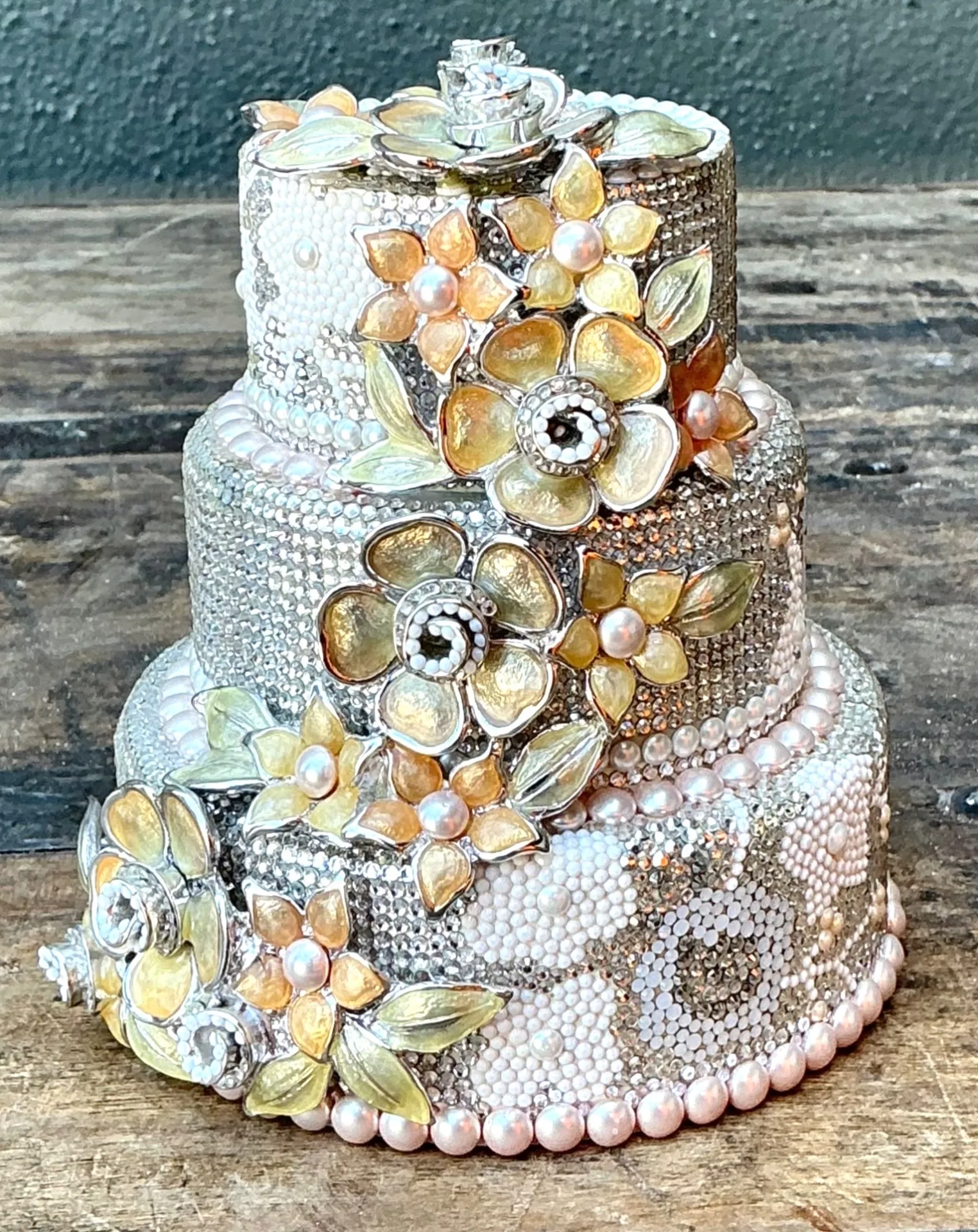 Vintage Judith Leiber Wedding Cake Crystal Clutch — additional photo 4