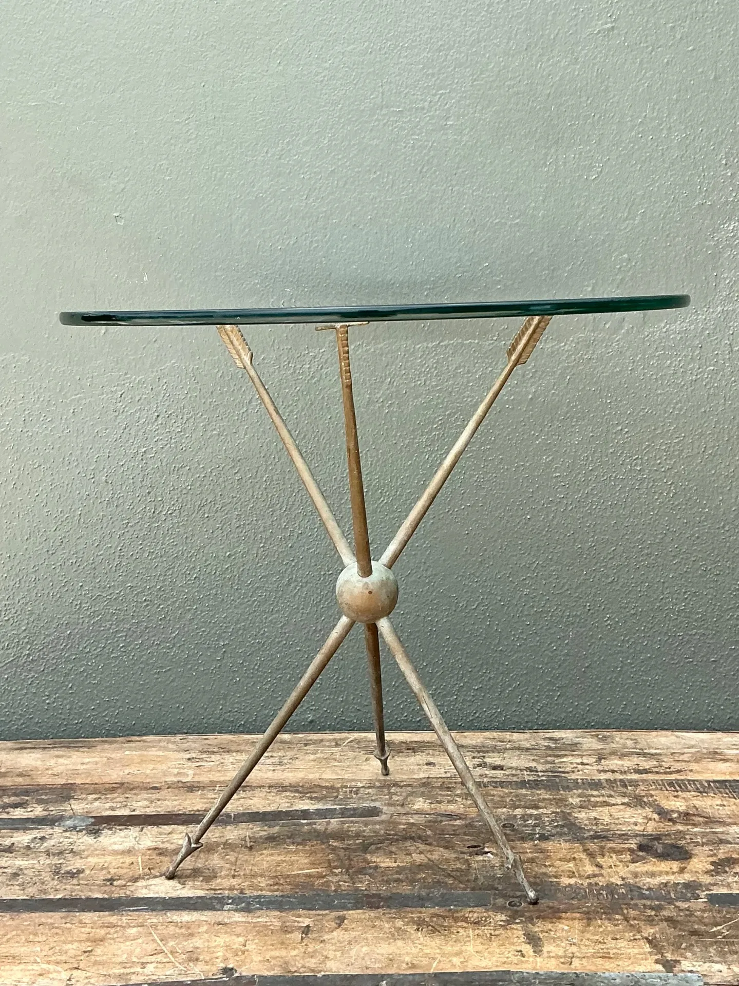 Vintage Arrow Motif Tripod Table — additional photo 1