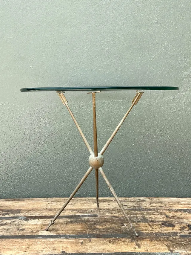 Vintage Arrow Motif Tripod Table — additional photo 2