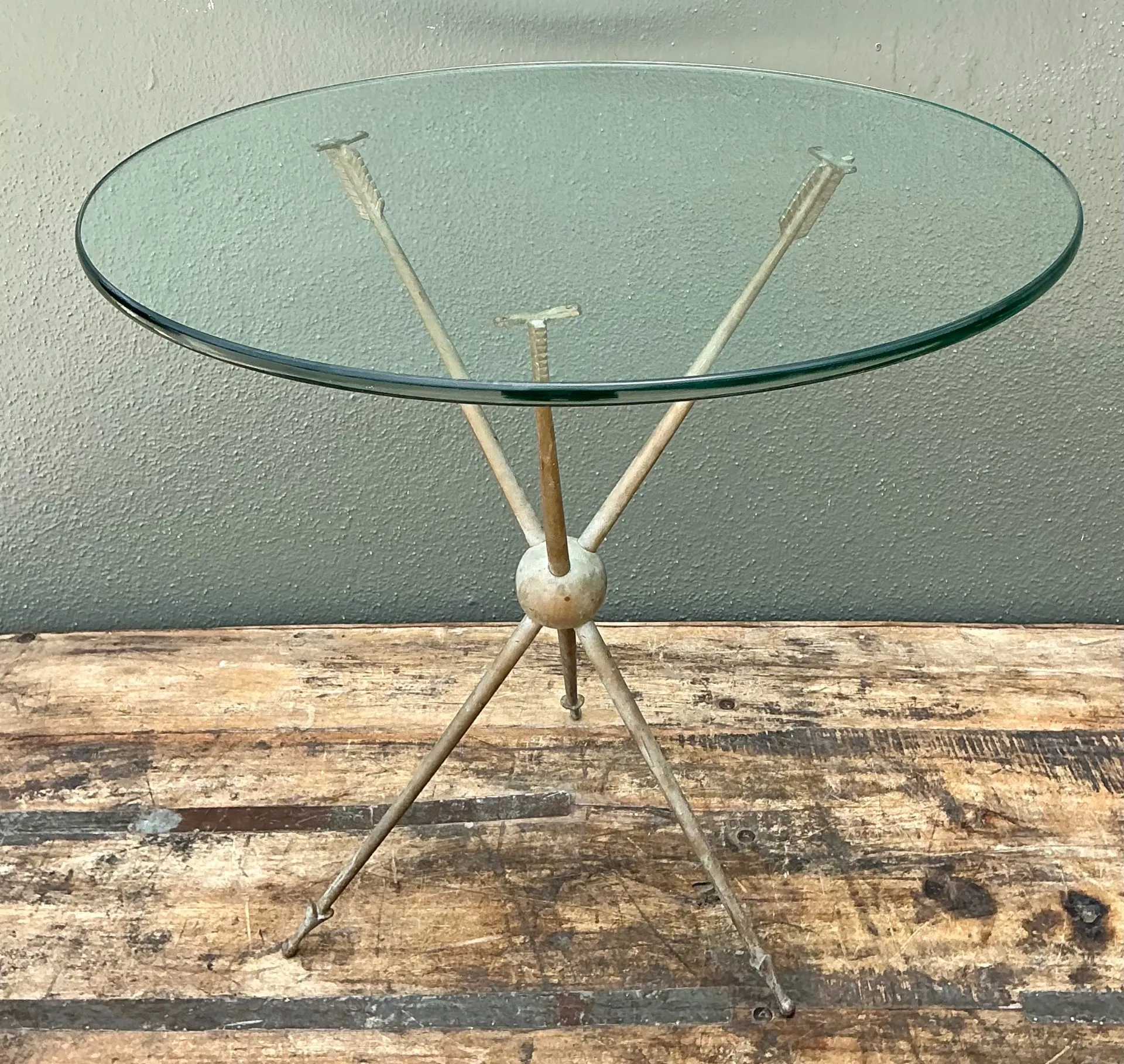 Vintage Arrow Motif Tripod Table — additional photo 4