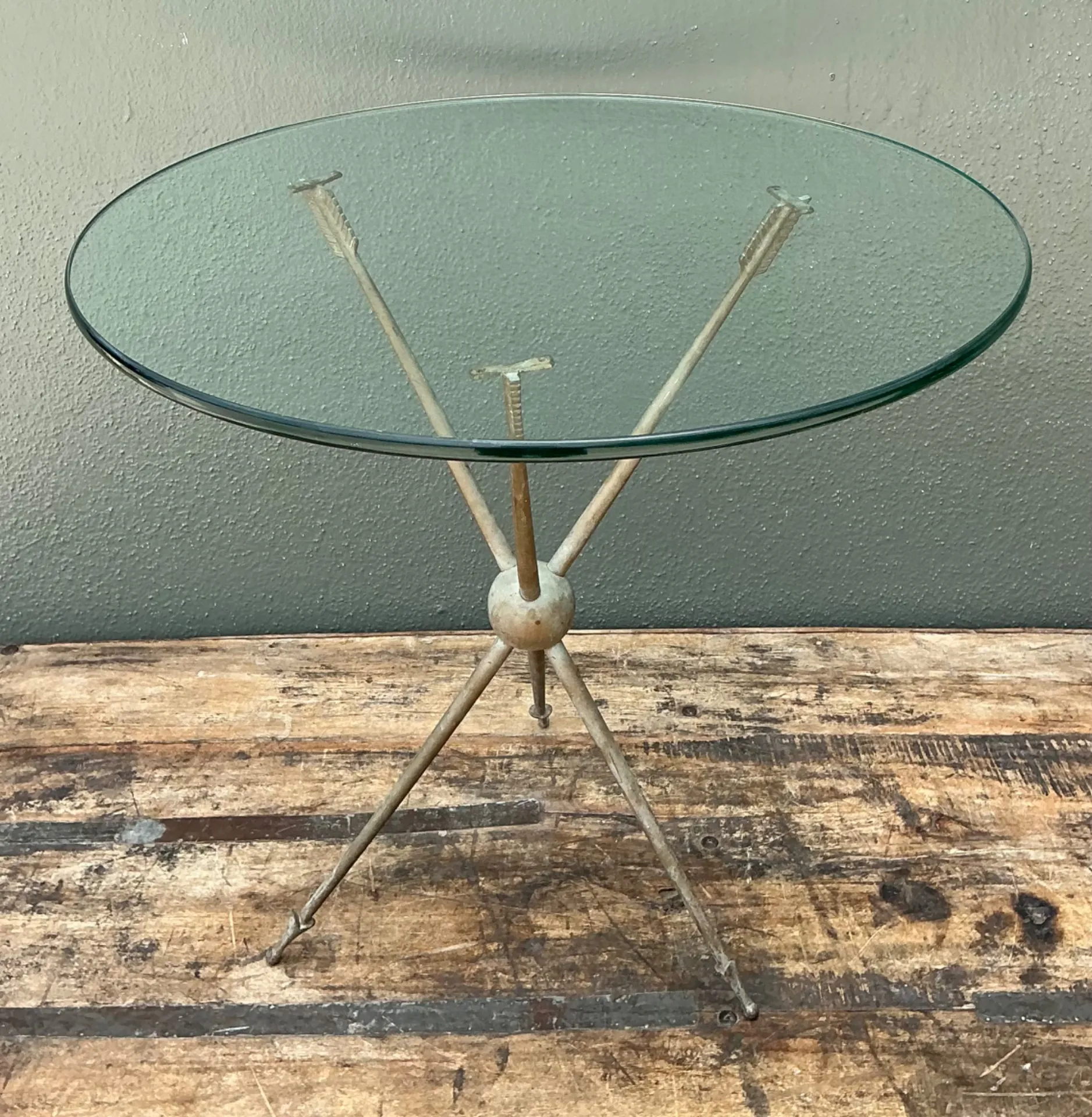 Vintage Arrow Motif Tripod Table — additional photo 5