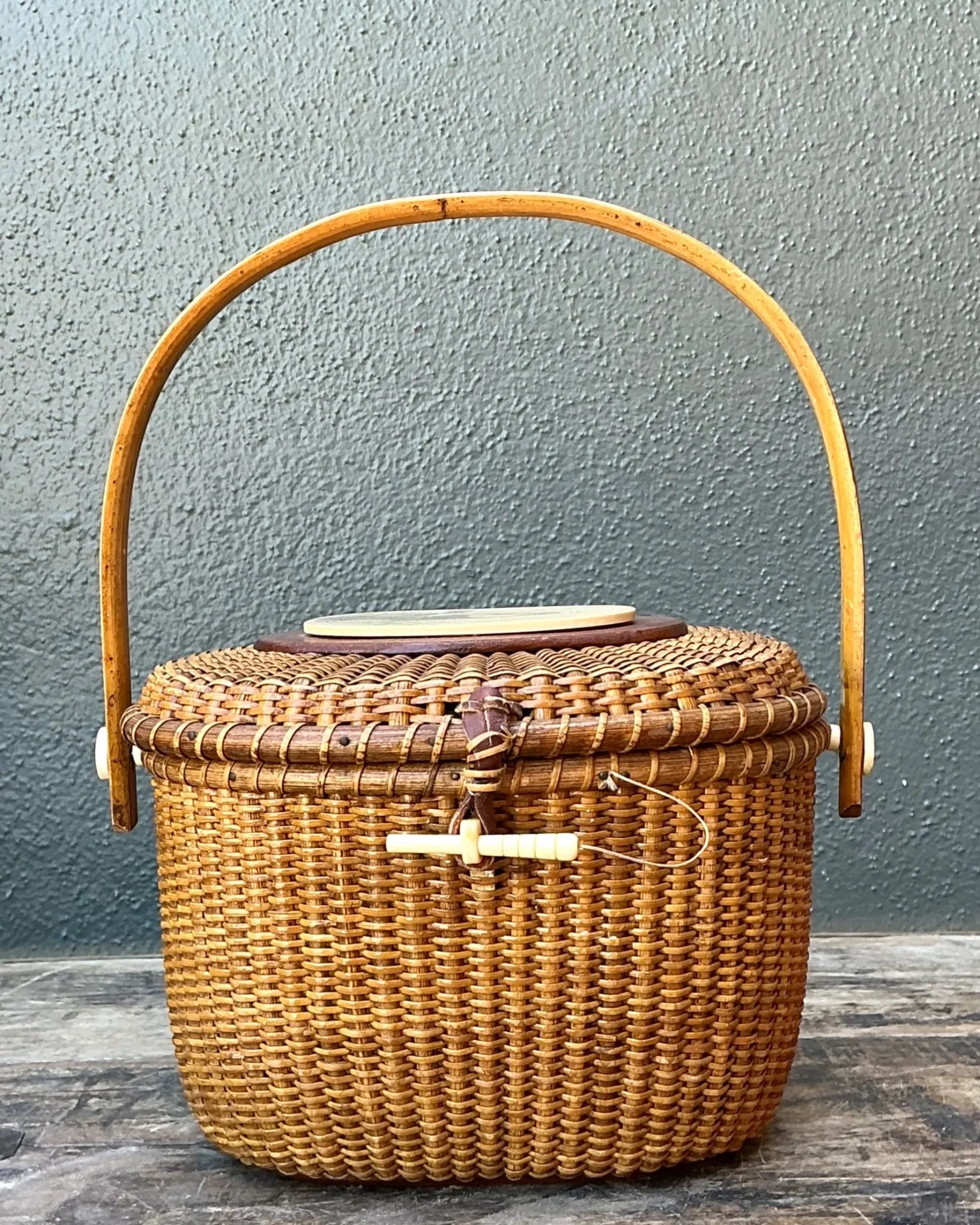Vintage 1978 Woven Rattan Nantucket Duck Bag — additional photo 5