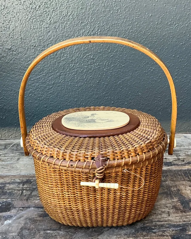 Vintage 1978 Woven Rattan Nantucket Duck Bag — additional photo 2