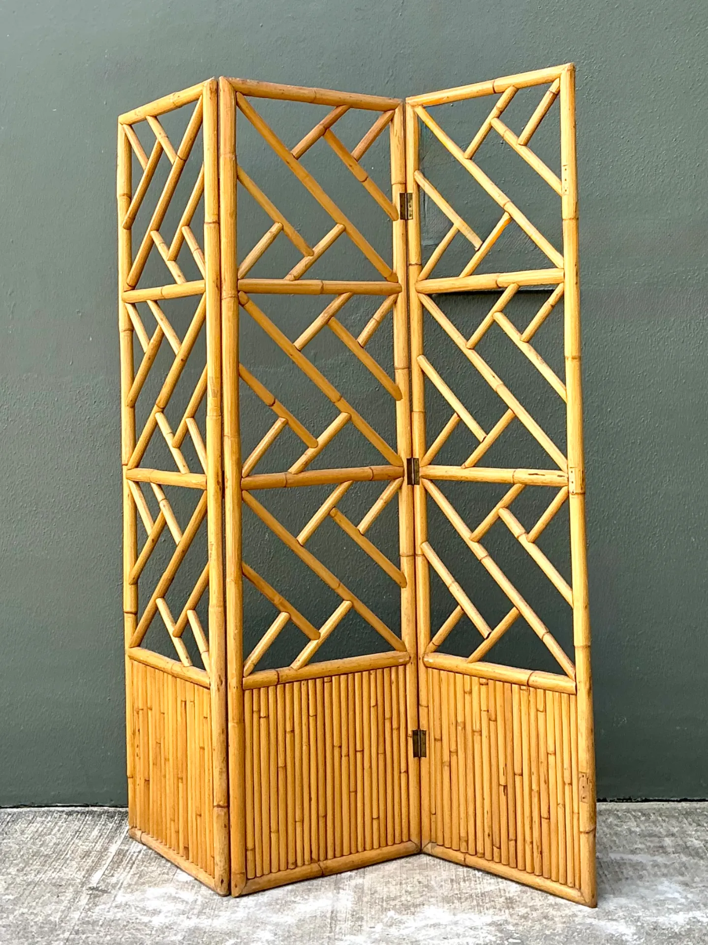 Vintage Rattan Chinese Chippendale Folding Screen — additional photo 3