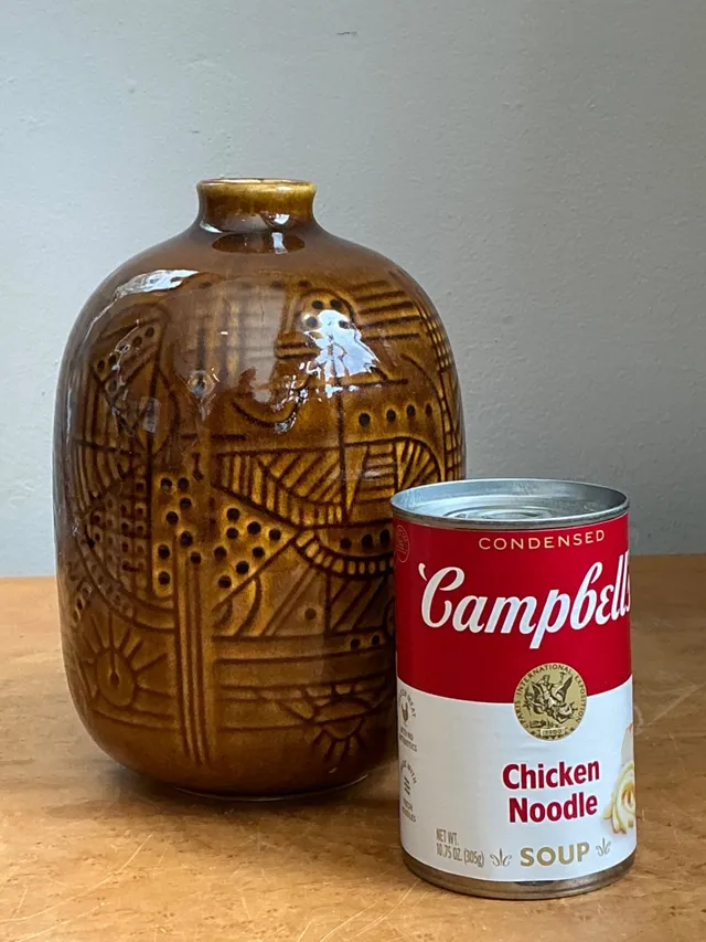 Vintage Geometric Patterned Ceramic Vase — additional photo 3