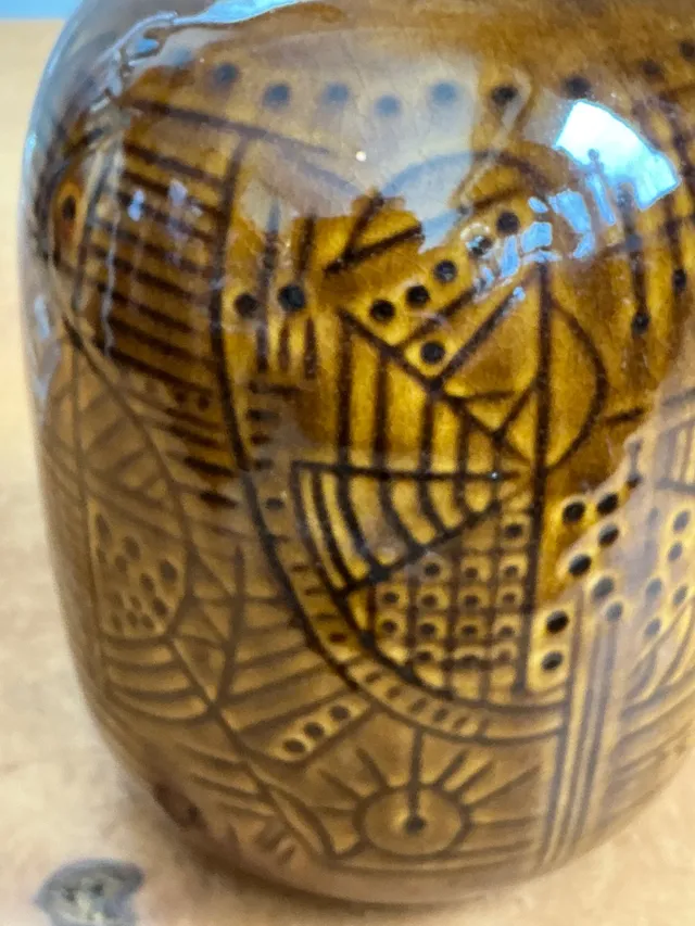 Vintage Geometric Patterned Ceramic Vase — additional photo 2