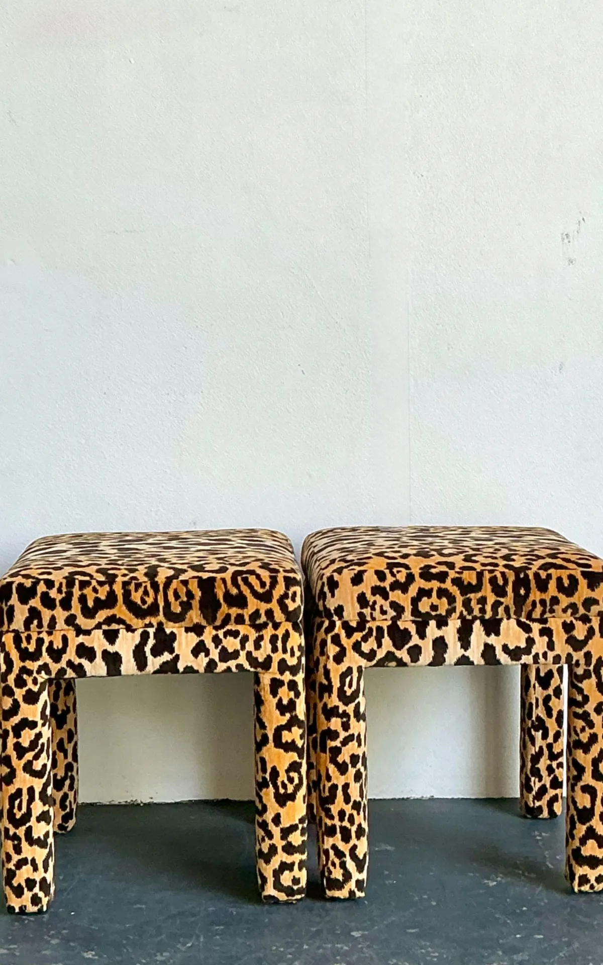 Vintage Leopard Velvet Upholstered Stools - Set of 2 — additional photo 2