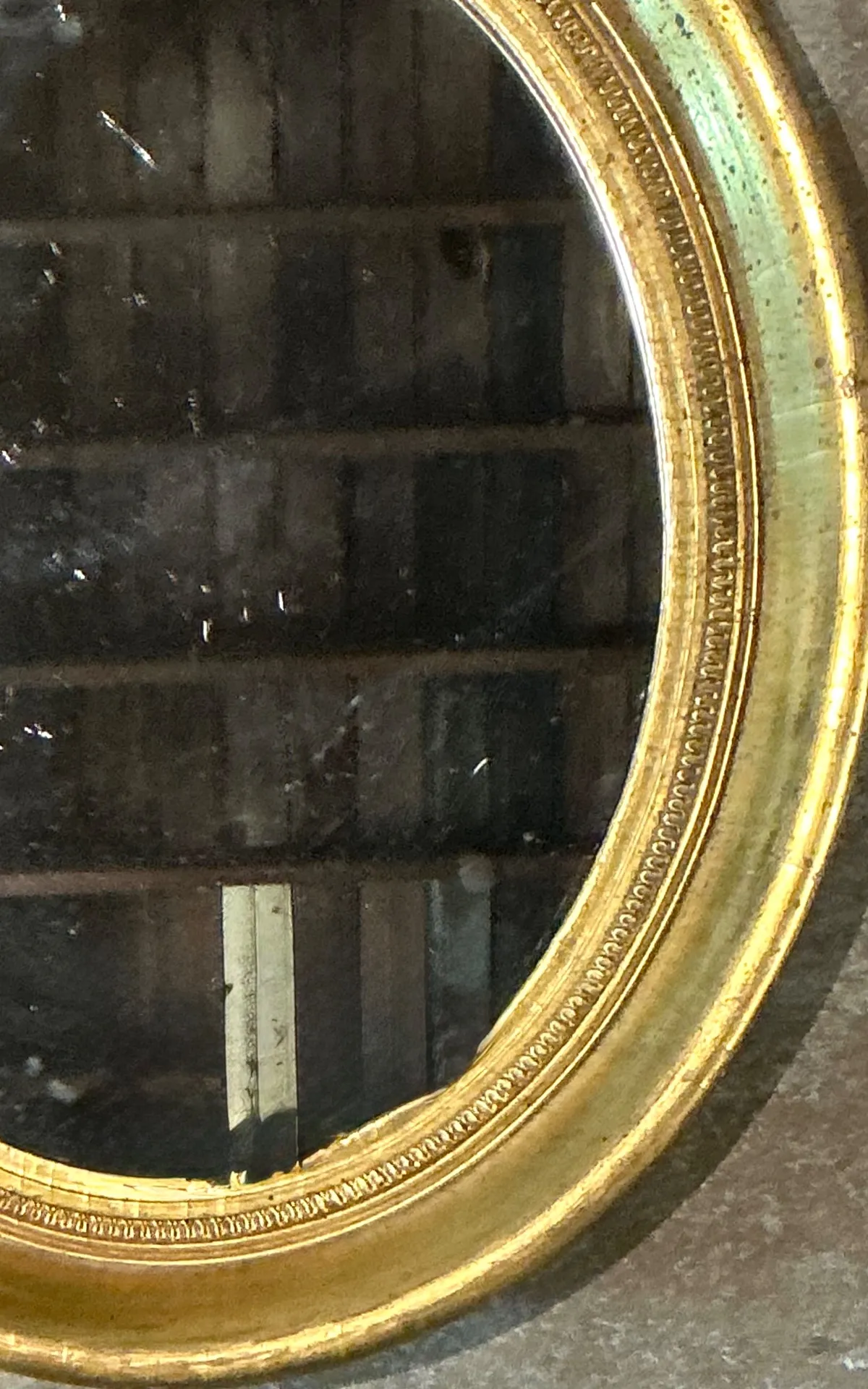 Vintage Gilt Oval Wall Mirror — additional photo 4