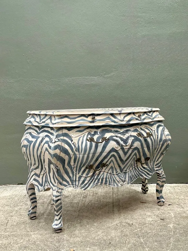 Vintage Hand Painted Zebra Bombe Chest — additional photo 7