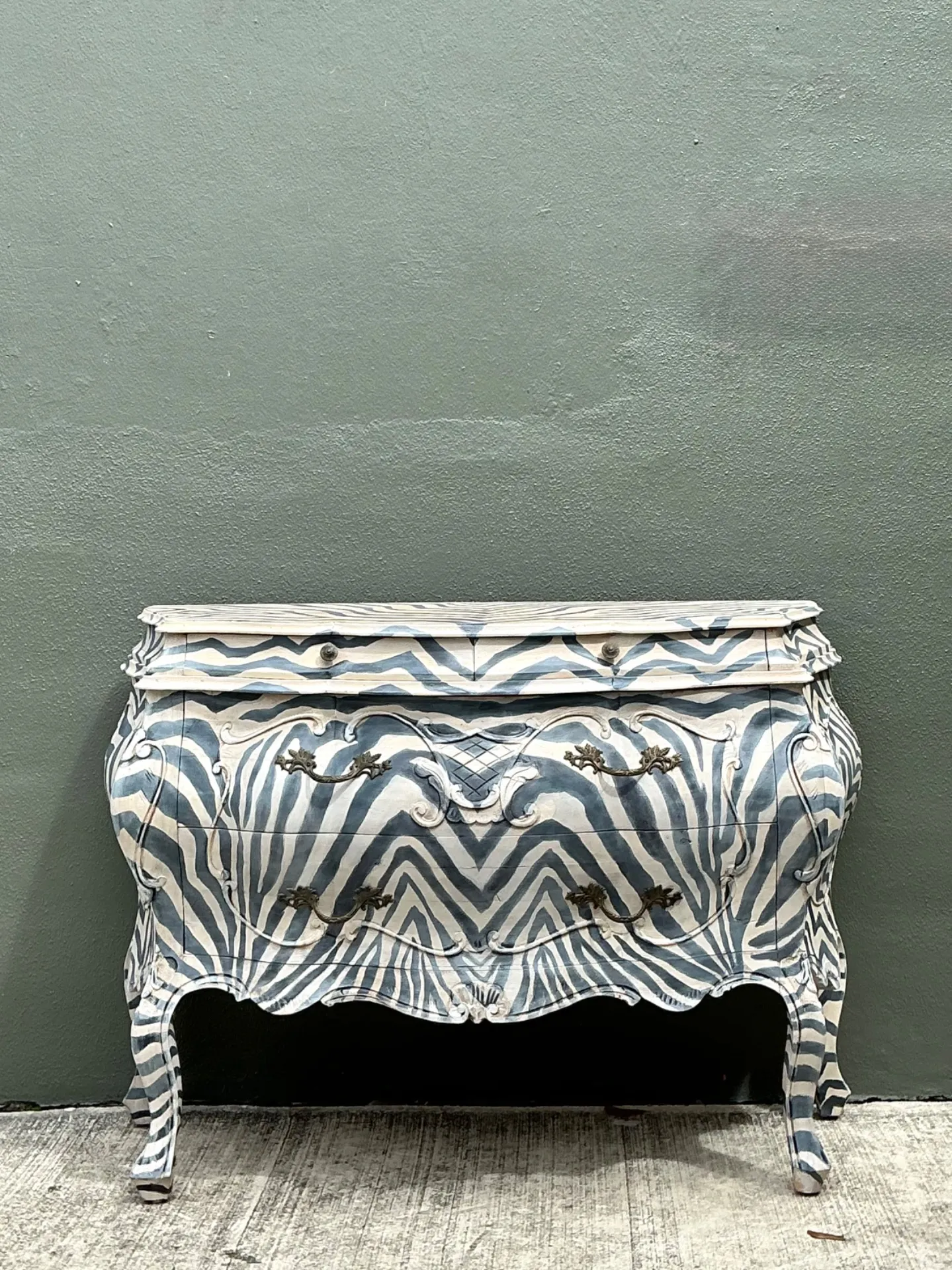 Vintage Hand Painted Zebra Bombe Chest — additional photo 3