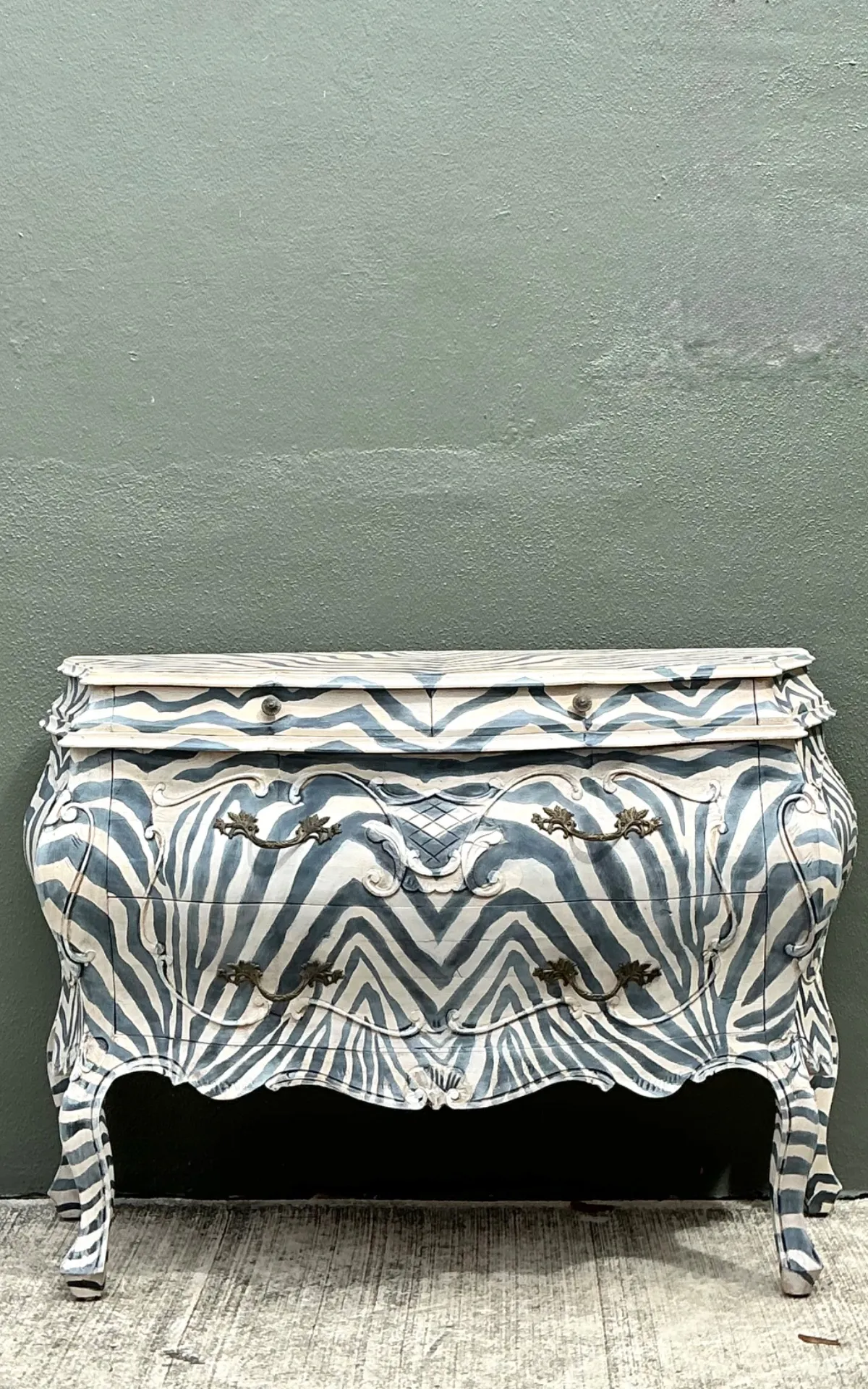Vintage Hand Painted Zebra Bombe Chest — additional photo 4