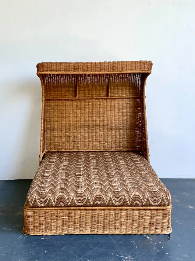 Vintage Rattan Canopy Daybed — additional photo 6