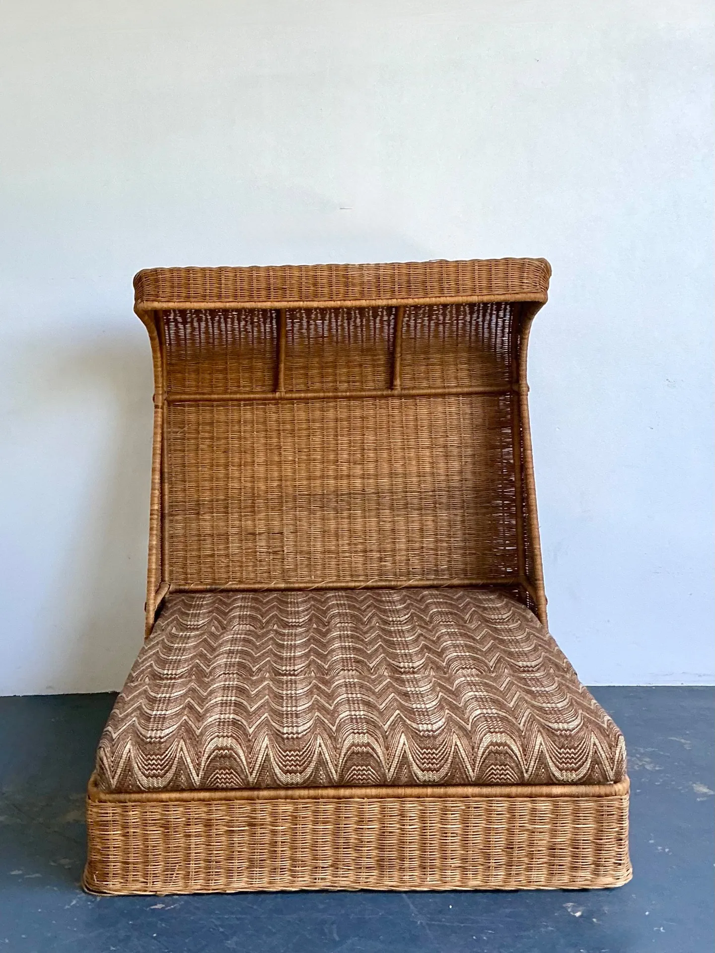 Vintage Rattan Canopy Daybed — additional photo 8