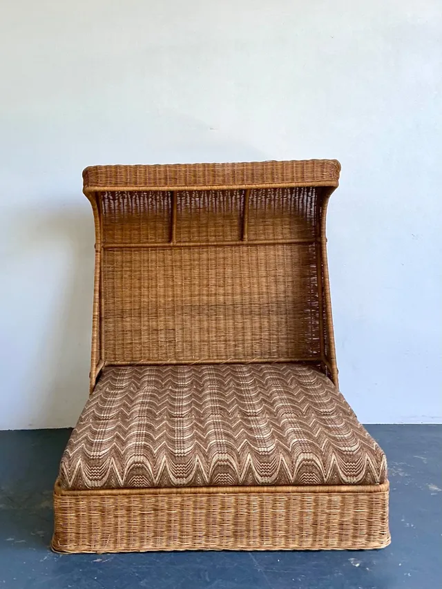 Vintage Rattan Canopy Daybed — additional photo 8